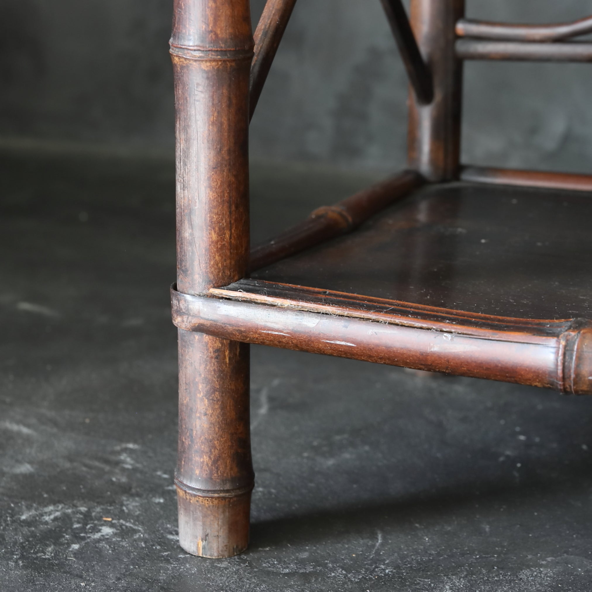ANCIENNE ÉTAGÈRE À THÉ EN BAMBOU, Période moderne précoce(XVIe–XIXe siècle)