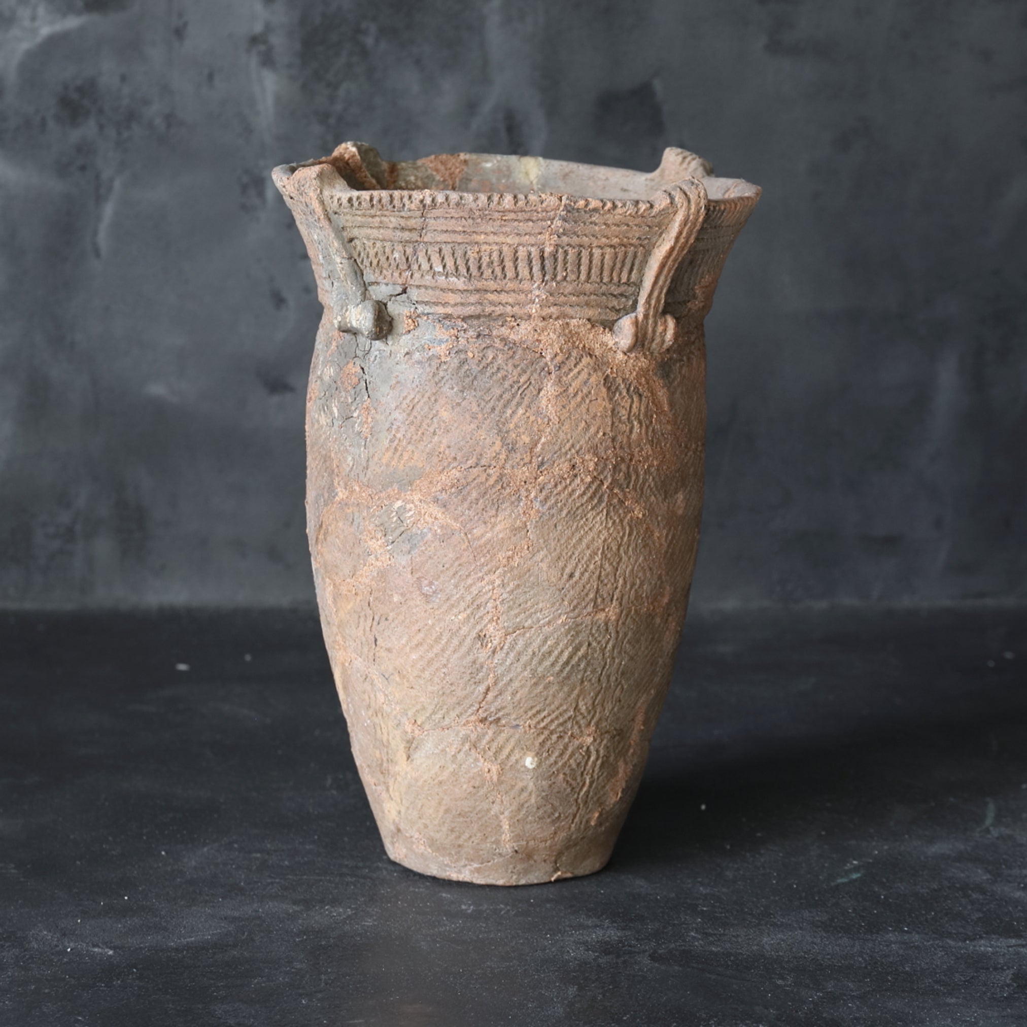 深鉢形陶器(繩文時代, 西元前10000年–300年)