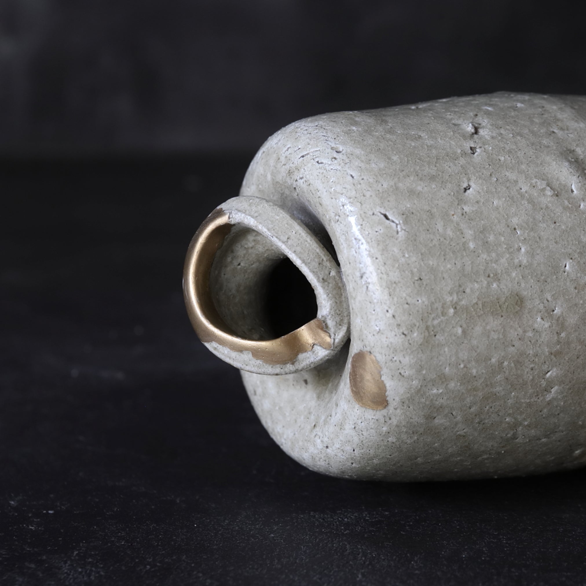 BOTELLA DEFORMADA, Ki-Seto, Período Edo(1603–1867 d. C.)