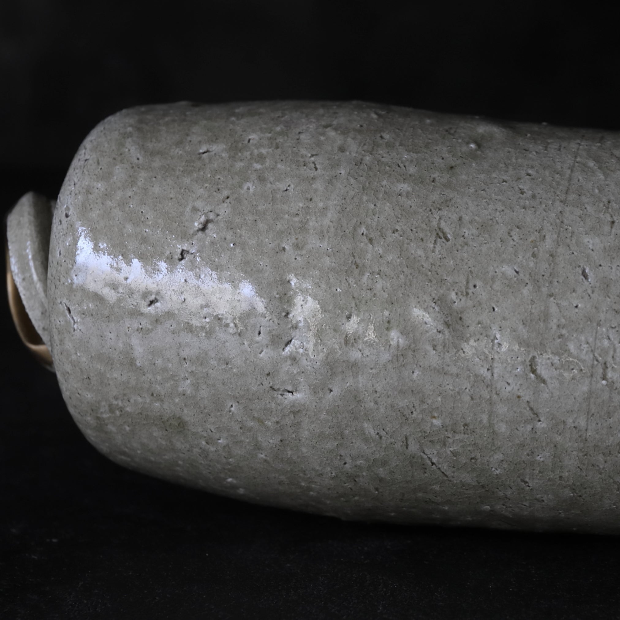 BOTELLA DEFORMADA, Ki-Seto, Período Edo(1603–1867 d. C.)