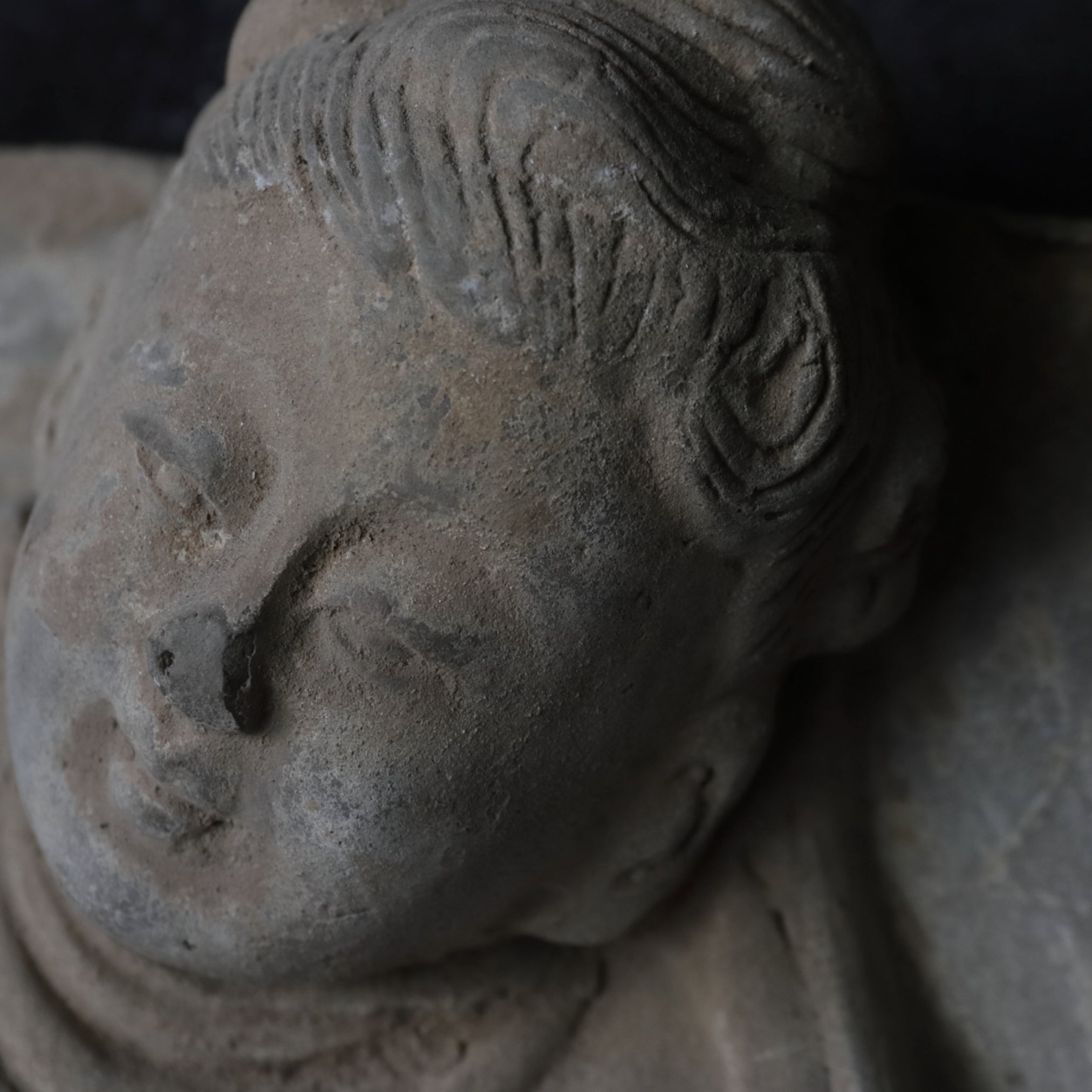 ESTELA DE MÚSICO, Loza de barro gris, par, Dinastía Tang(618–907 d. C.)