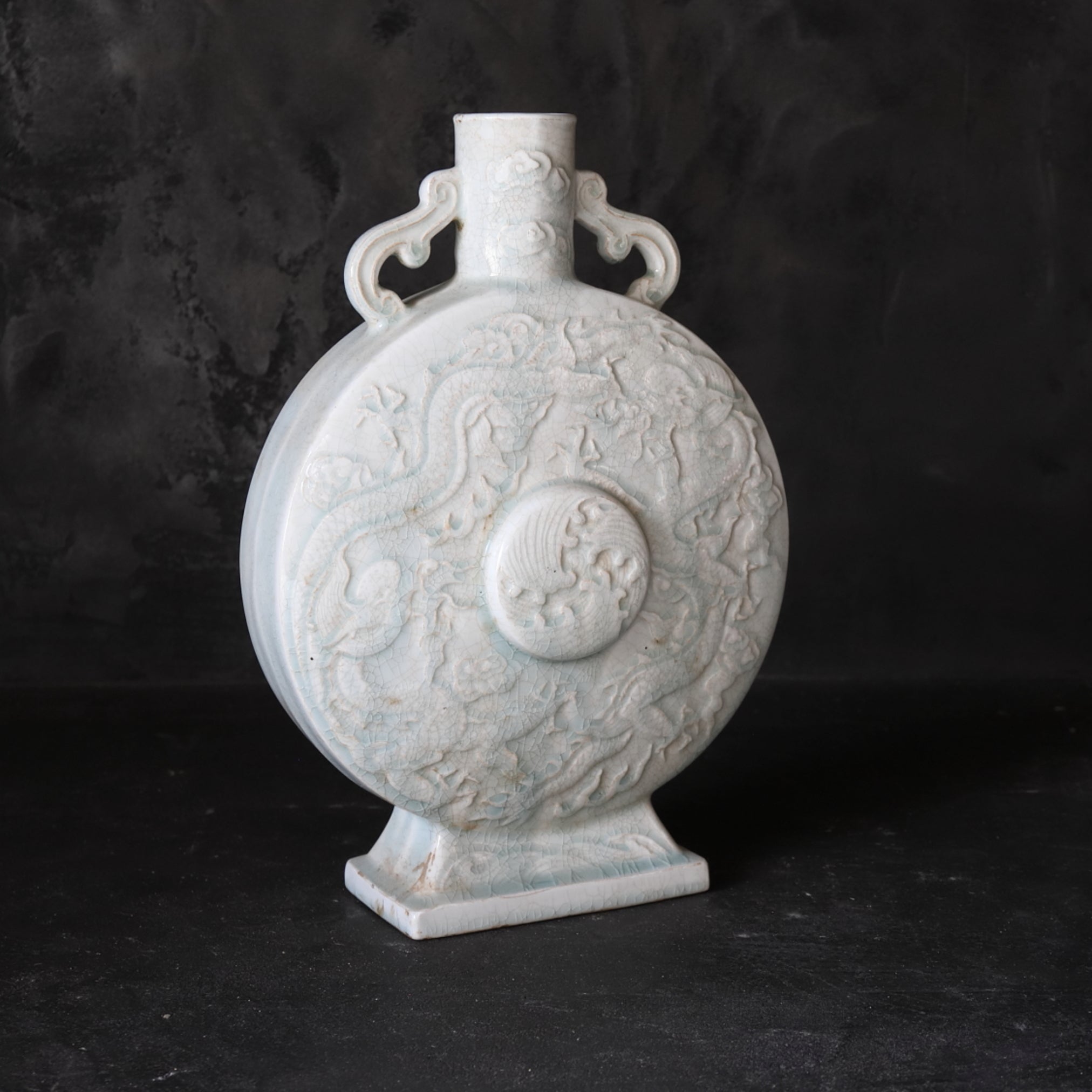 GROSSER FLACHKRUG, Qingbai mit henkeln, Ming–Qing-Dynastie(1368–1911 n. Chr.)