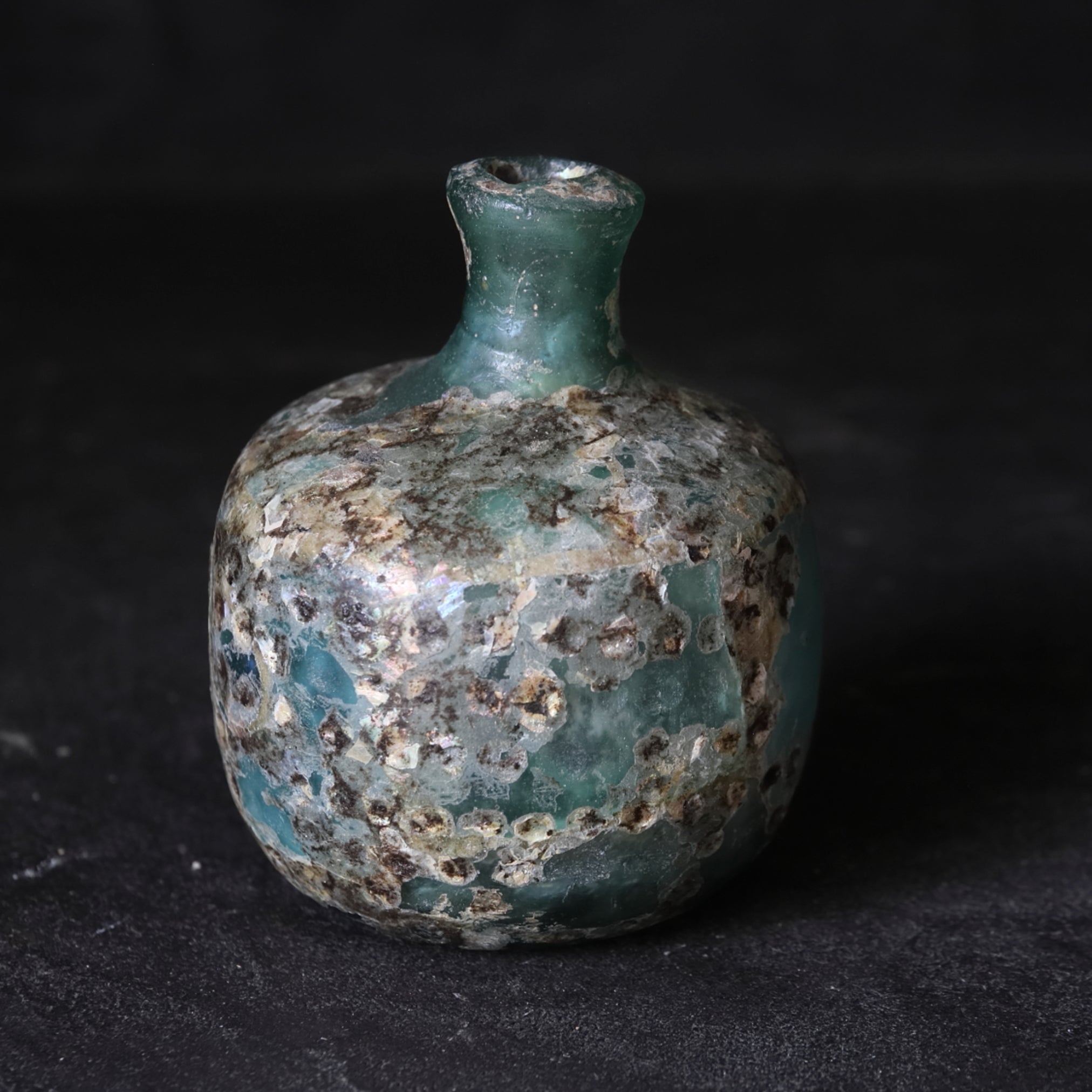 BOTELLA IRIDISCENTE DOBLE, Vidrio romano, Prehistoria(Antes del siglo III)