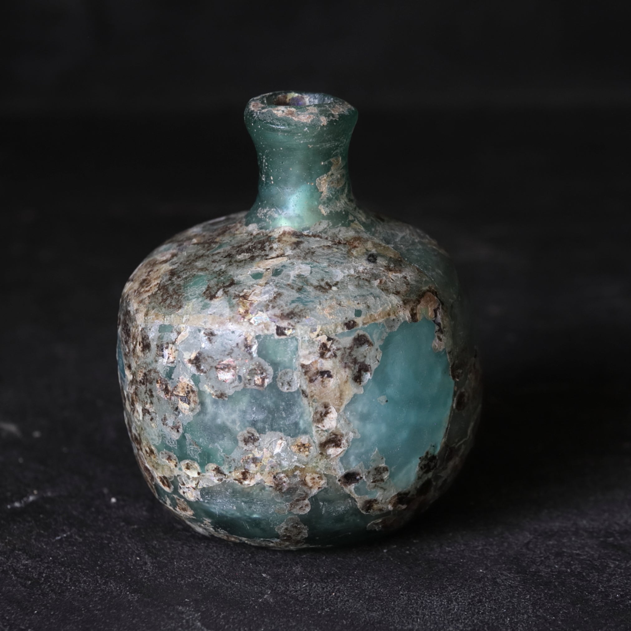 BOTELLA IRIDISCENTE DOBLE, Vidrio romano, Prehistoria(Antes del siglo III)