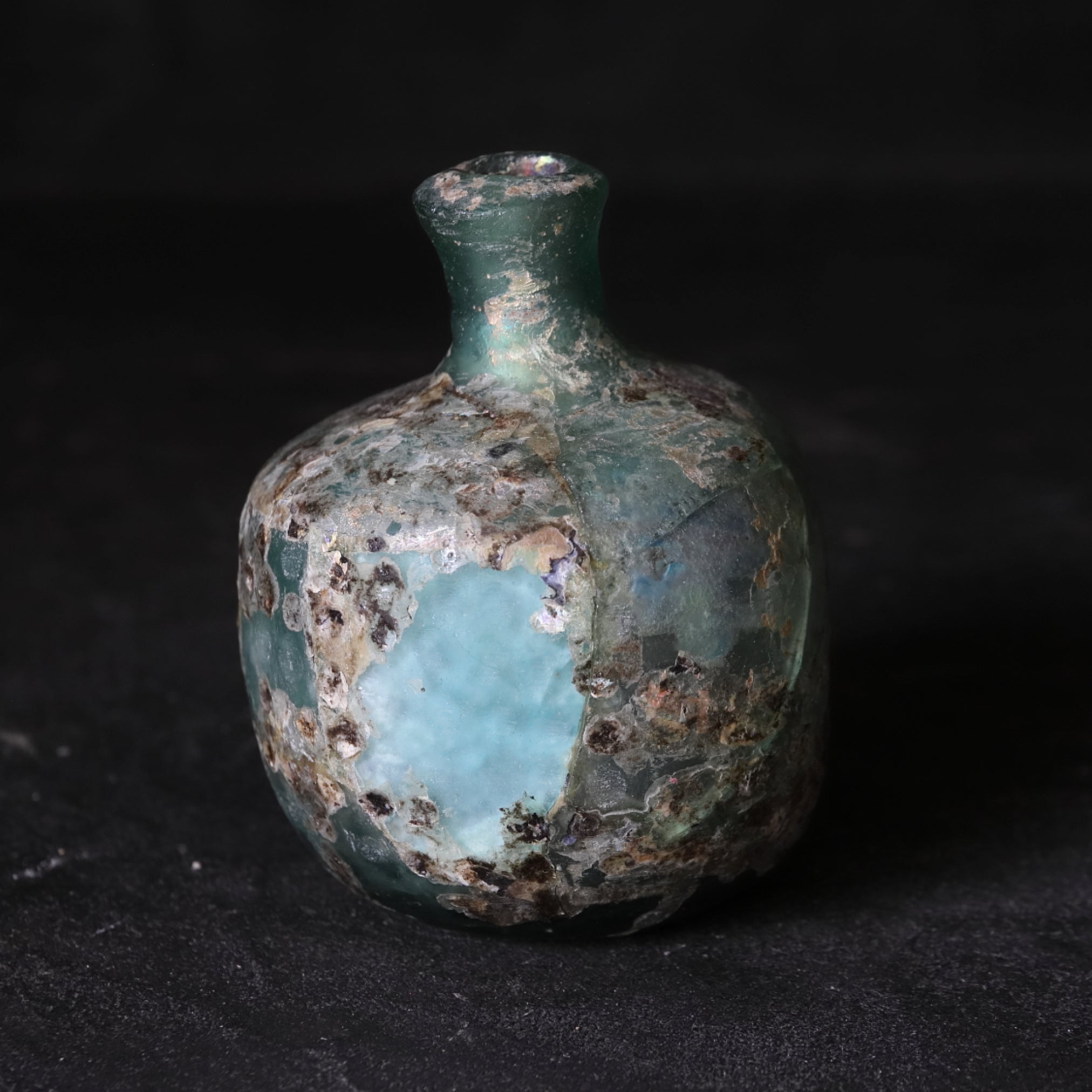 BOTELLA IRIDISCENTE DOBLE, Vidrio romano, Prehistoria(Antes del siglo III)
