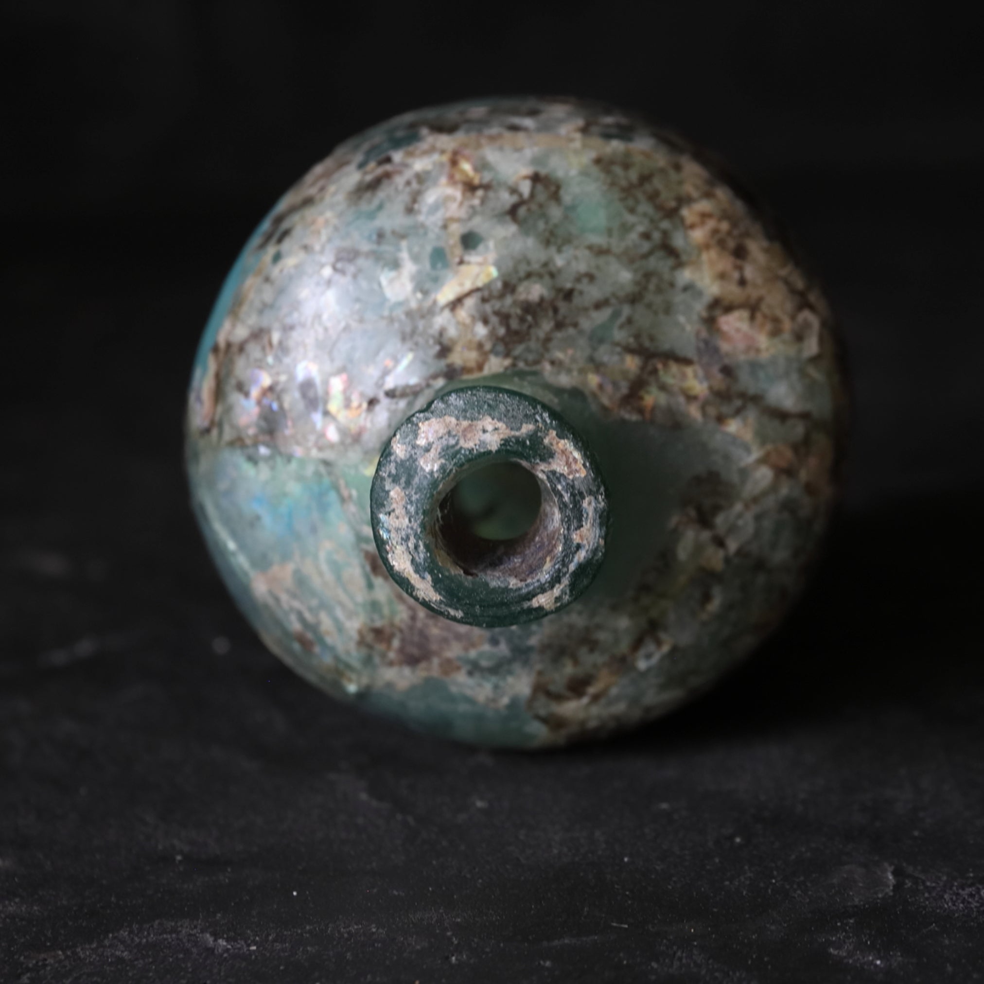 BOTELLA IRIDISCENTE DOBLE, Vidrio romano, Prehistoria(Antes del siglo III)