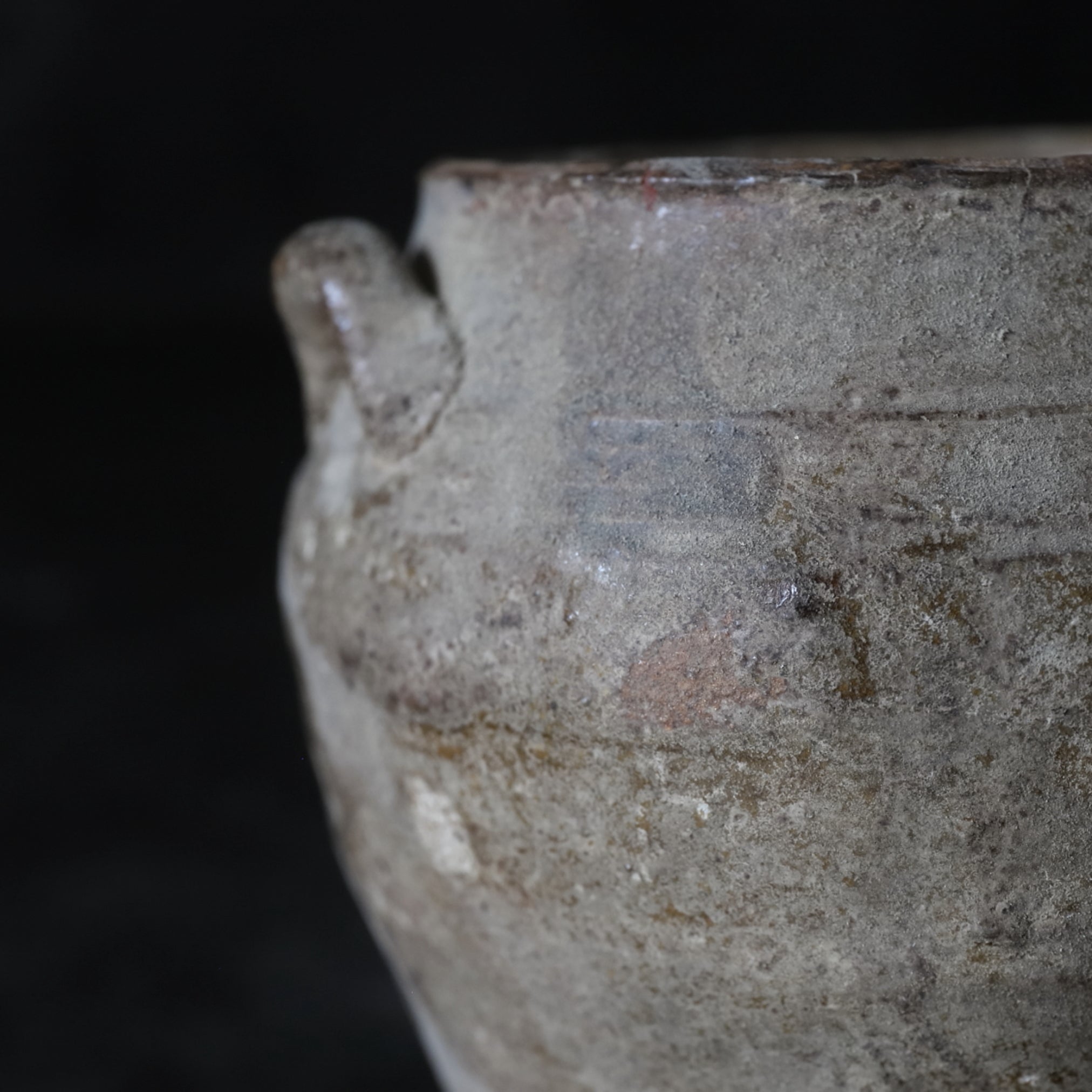 TINAJA DE DOS ASAS, Ko-Seto, vidriado de hierro, Período Edo(1603–1867 d. C.)