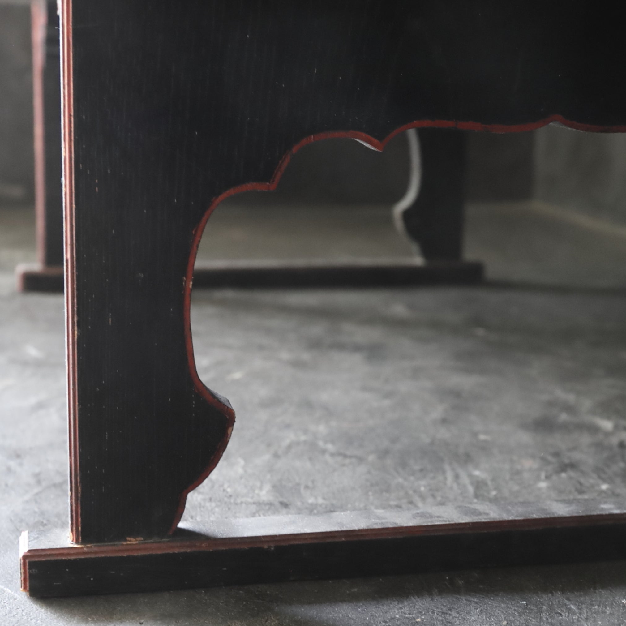 LOW WRITING DESK, Early Modern Period(16th–19th centuries)