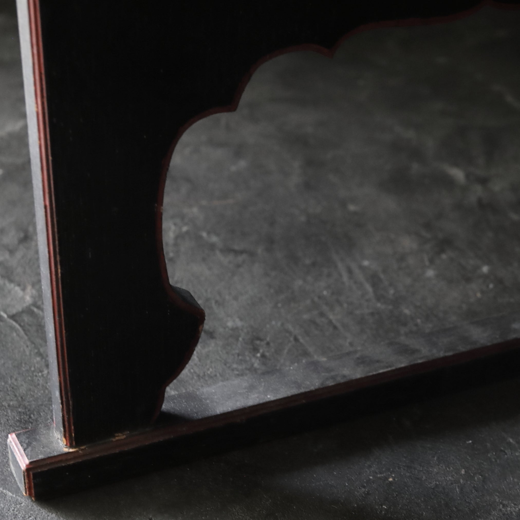 LOW WRITING DESK, Early Modern Period(16th–19th centuries)