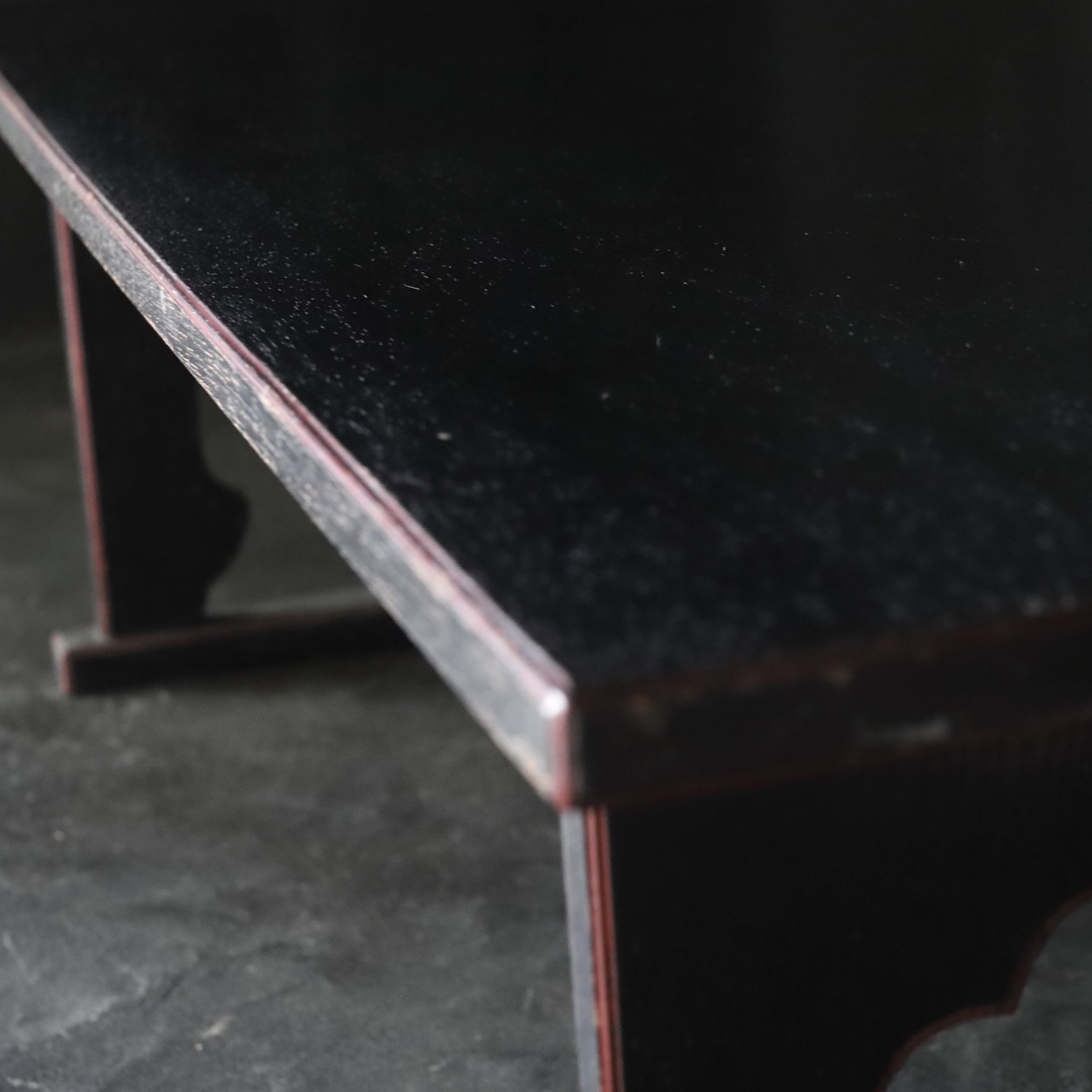 LOW WRITING DESK, Early Modern Period(16th–19th centuries)