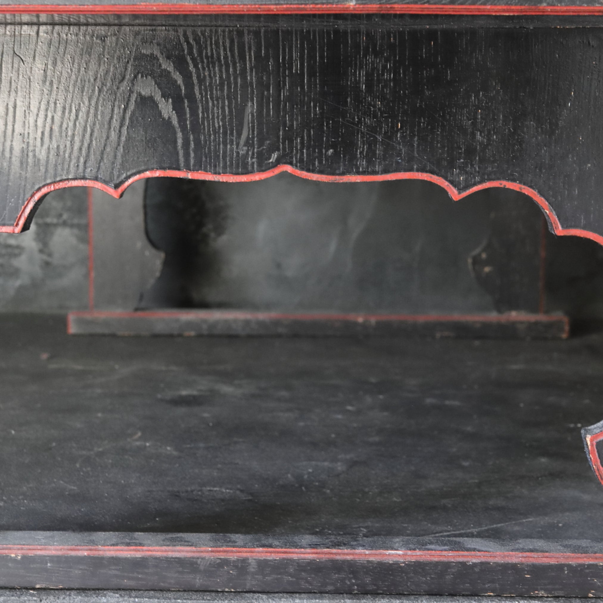 LOW WRITING DESK, Early Modern Period(16th–19th centuries)