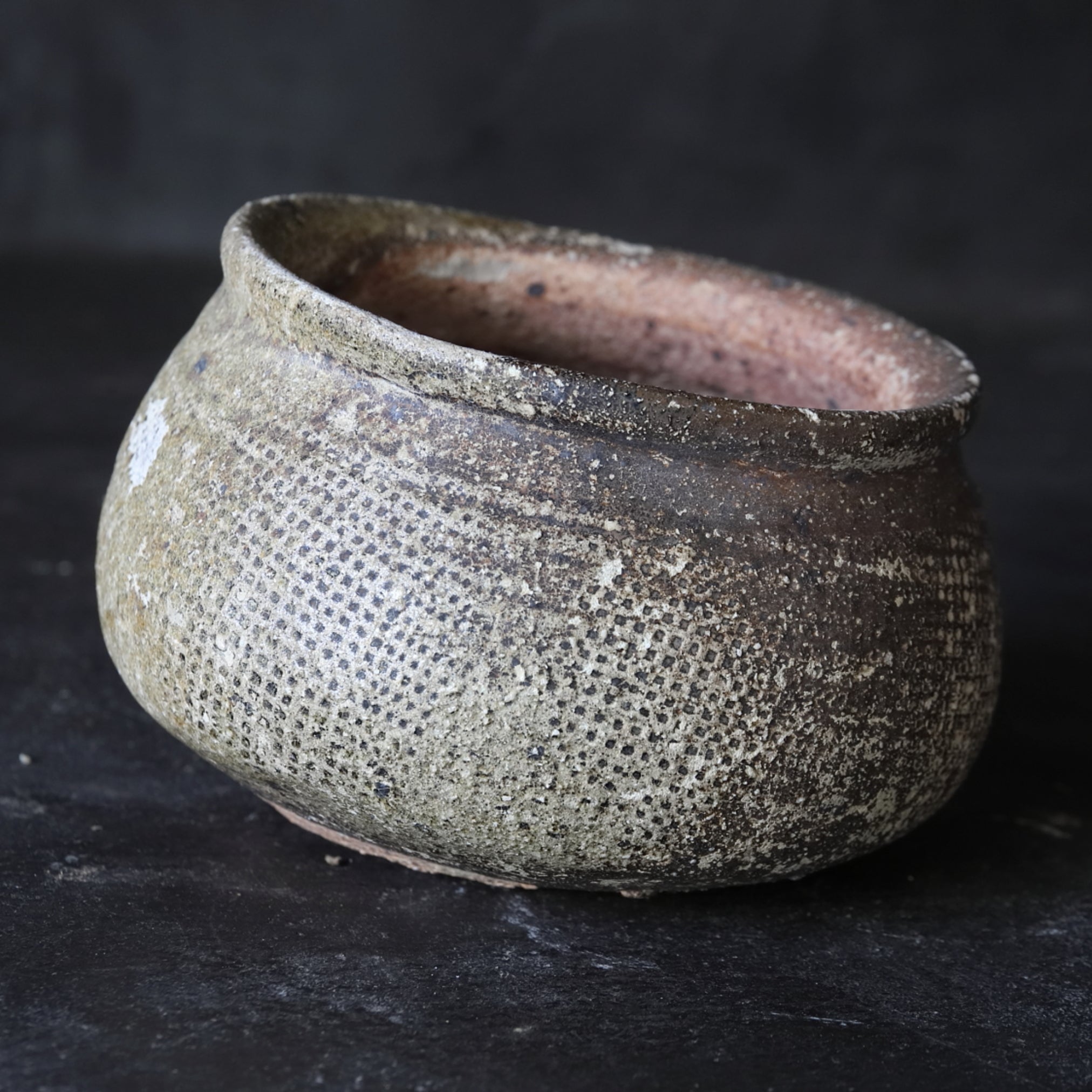 GEFÄSS, Graue Irdenware, mit eindruckdekor, Frühling–Streitende Reiche(770–221 v. Chr.)