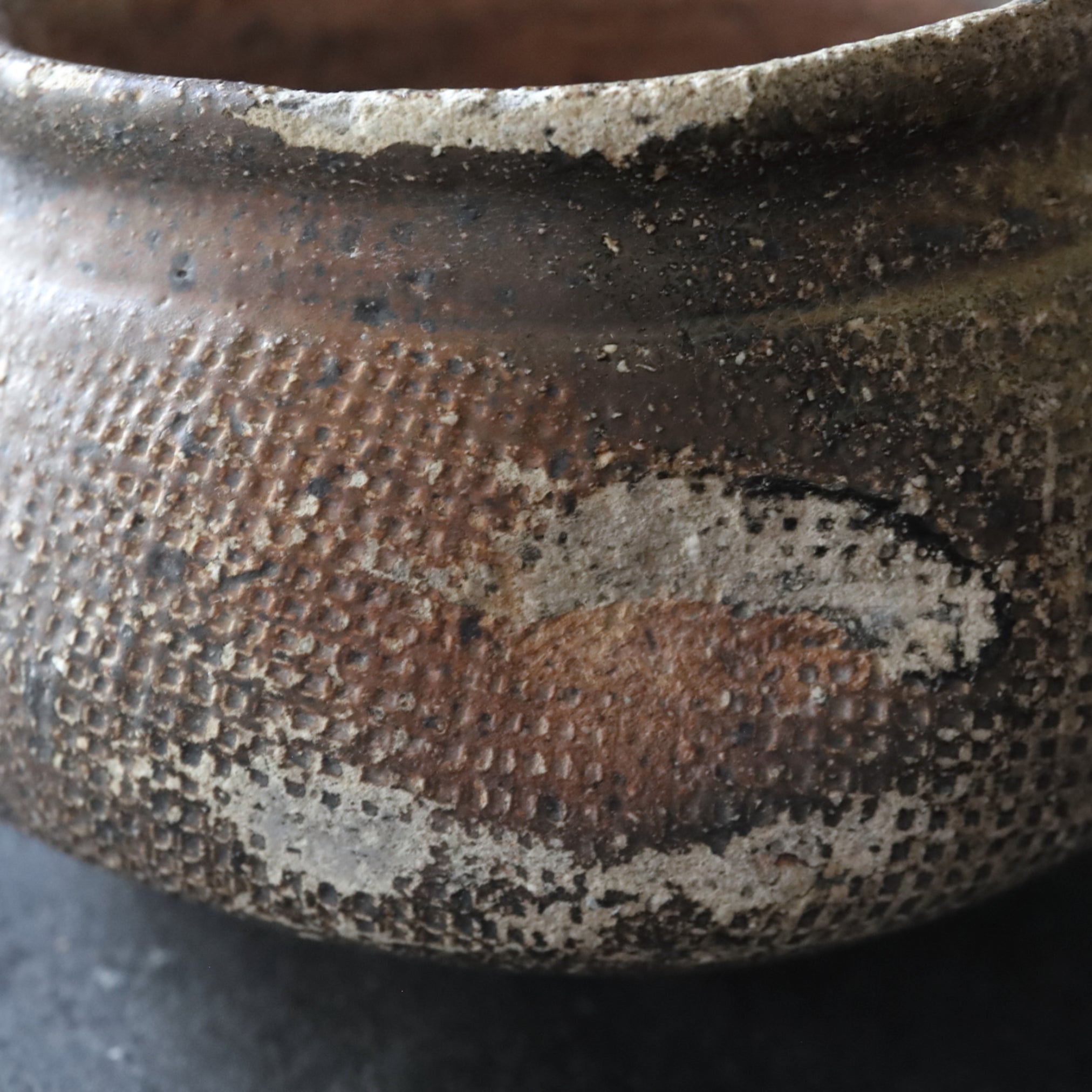 GEFÄSS, Graue Irdenware, mit eindruckdekor, Frühling–Streitende Reiche(770–221 v. Chr.)
