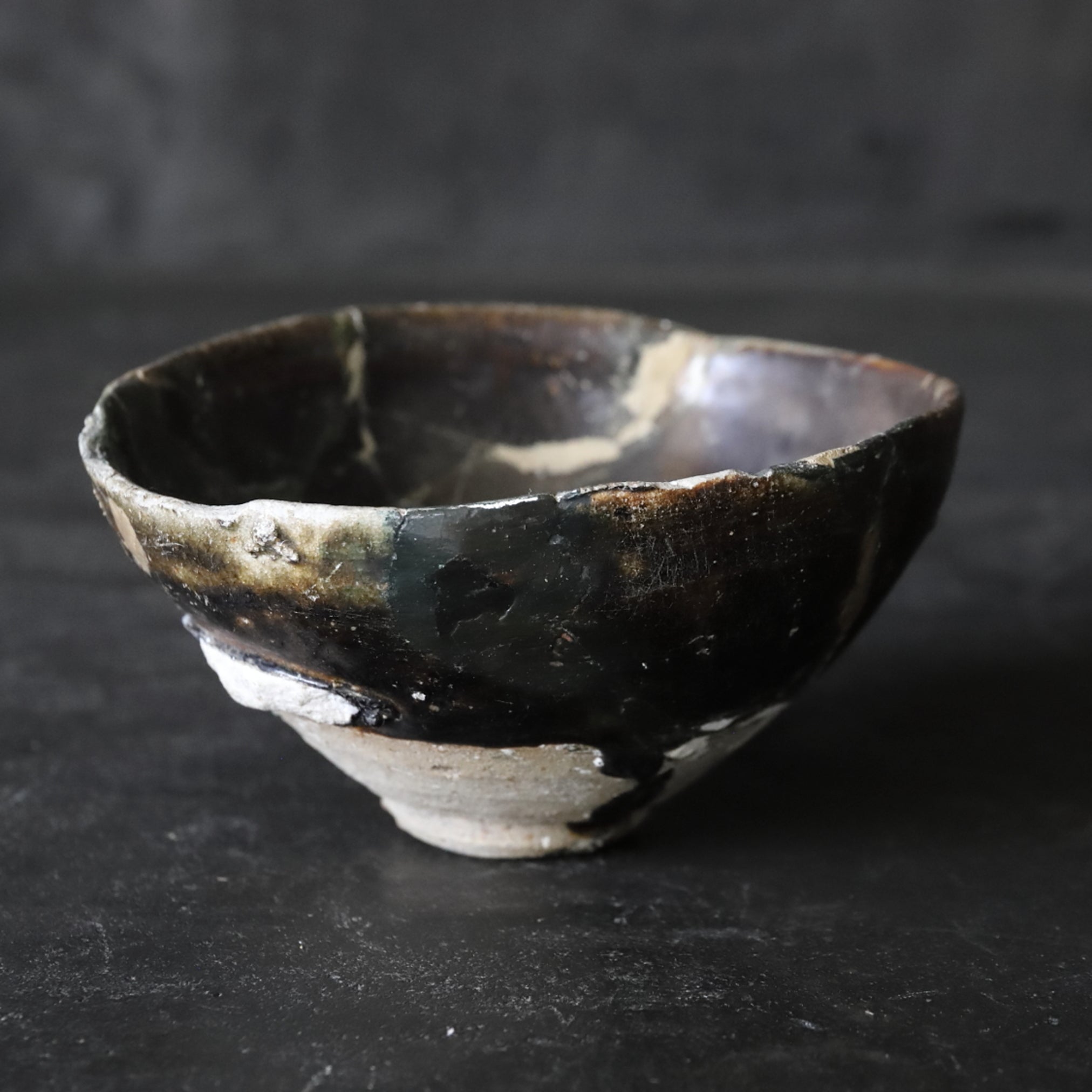 TEA BOWL, Ko-Mino, iron-glazed, Muromachi Period(1336–1573CE)
