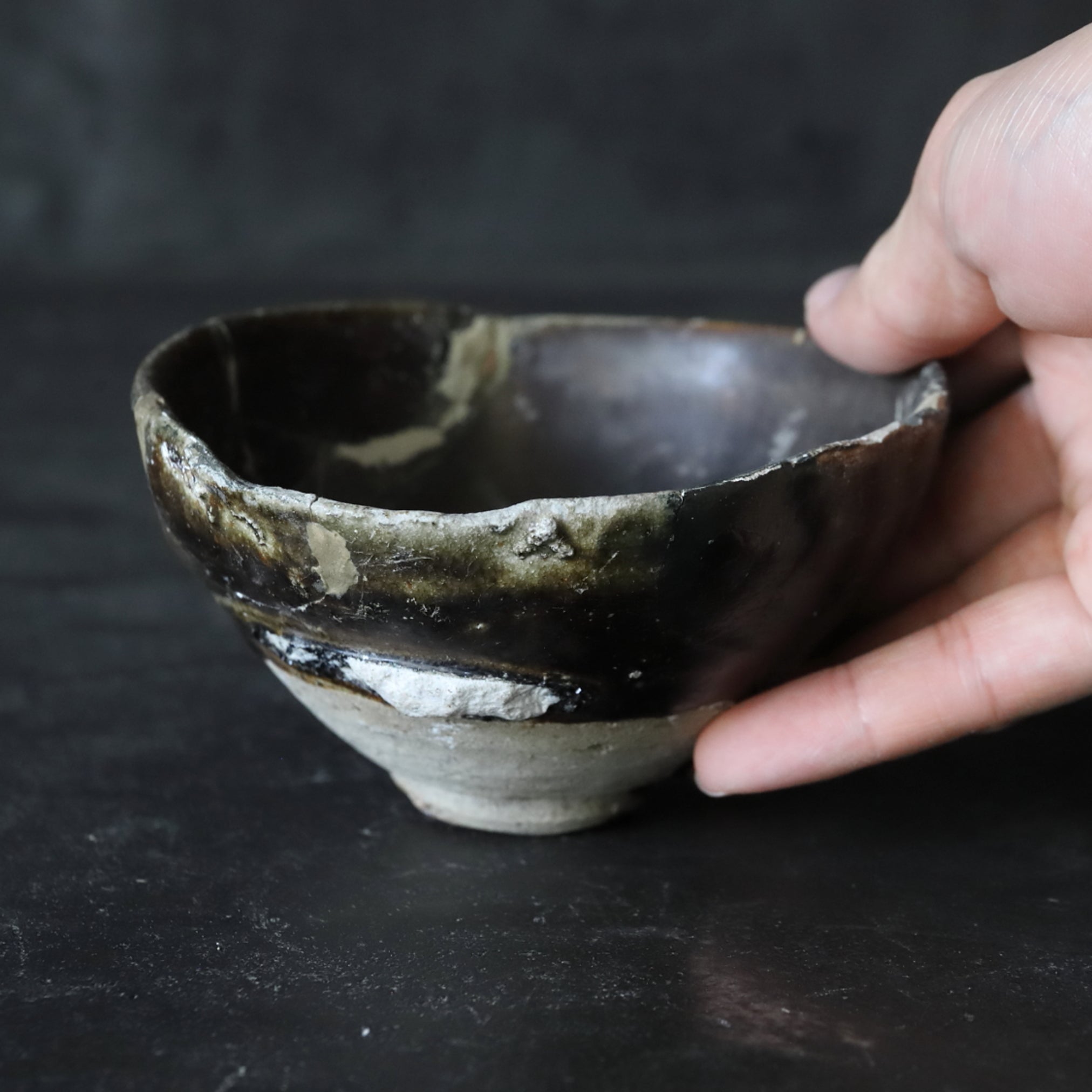 TEA BOWL, Ko-Mino, iron-glazed, Muromachi Period(1336–1573CE)