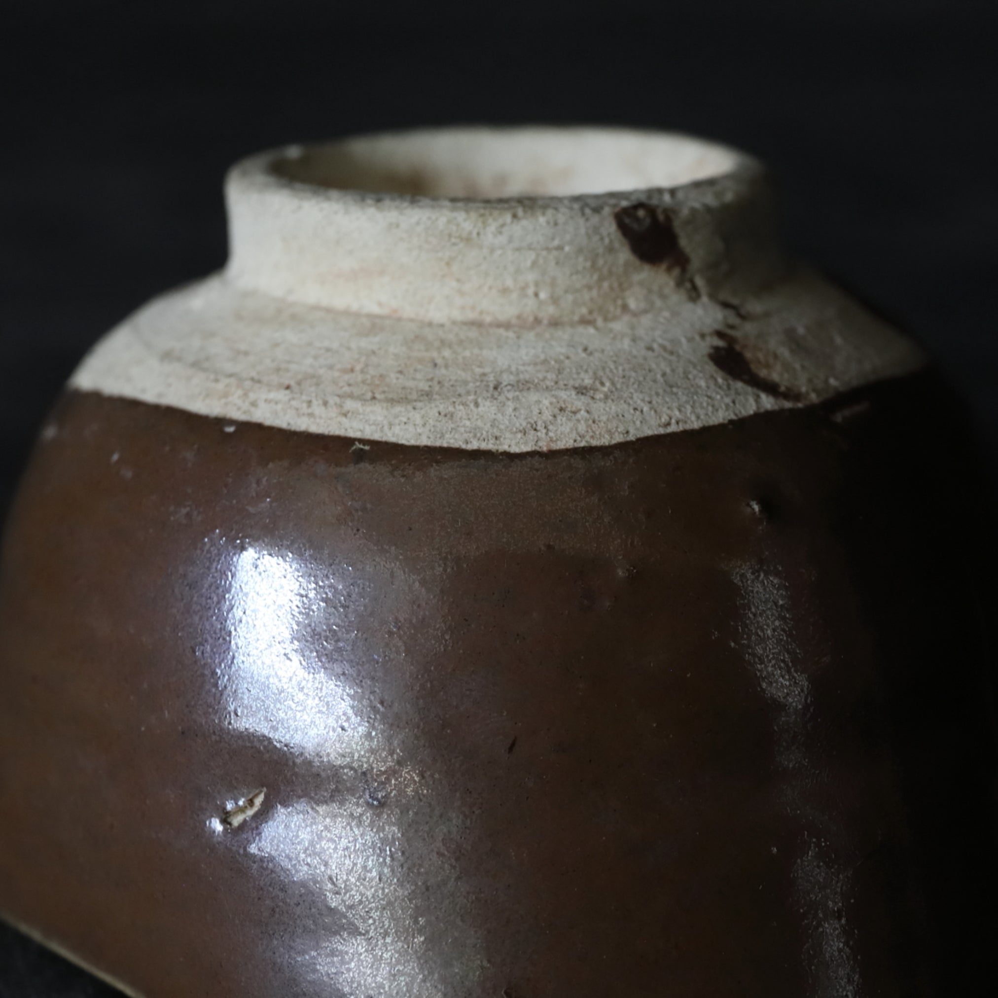 TAZÓN DE TÉ, Ko-Seto, vidriado de hierro, Período Muromachi(1336–1573 d. C.)