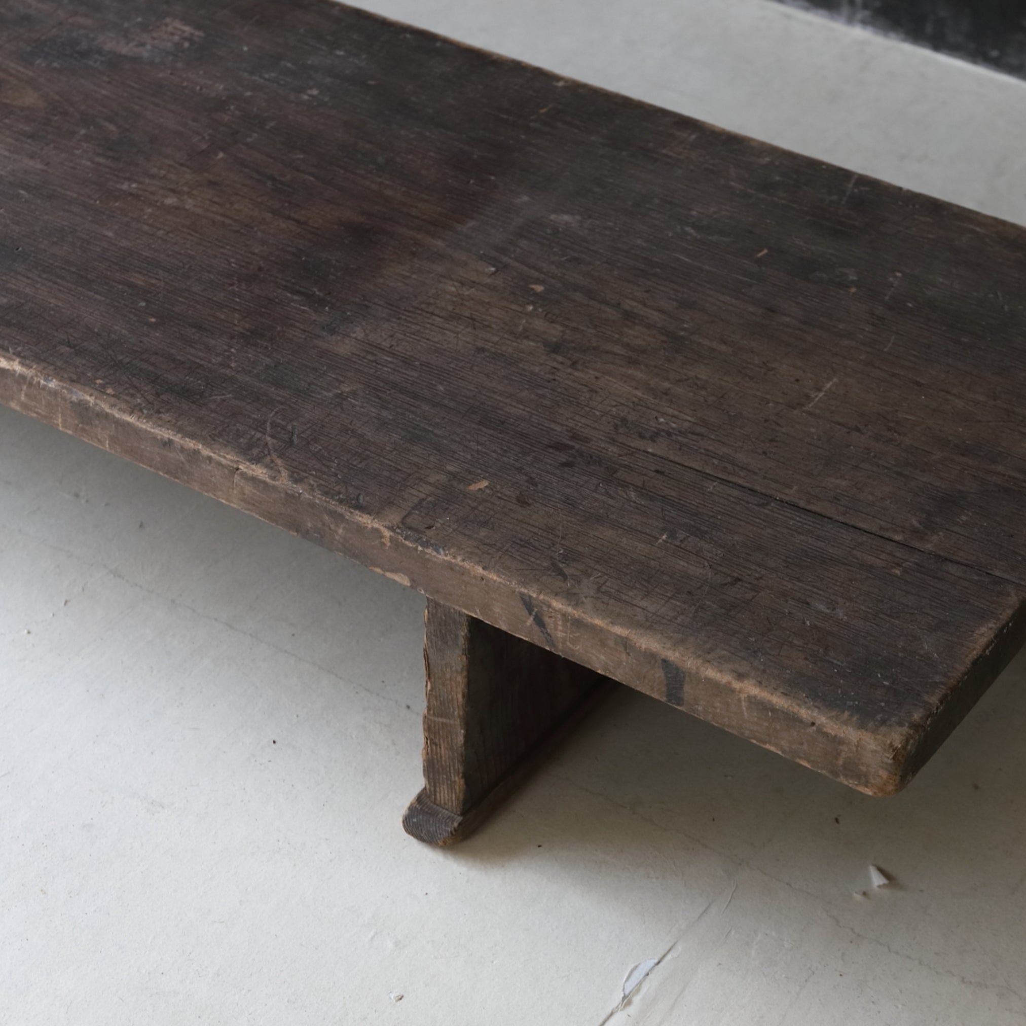 MESA DE CORTE, Edad Moderna Temprana(Siglos XVI–XIX)