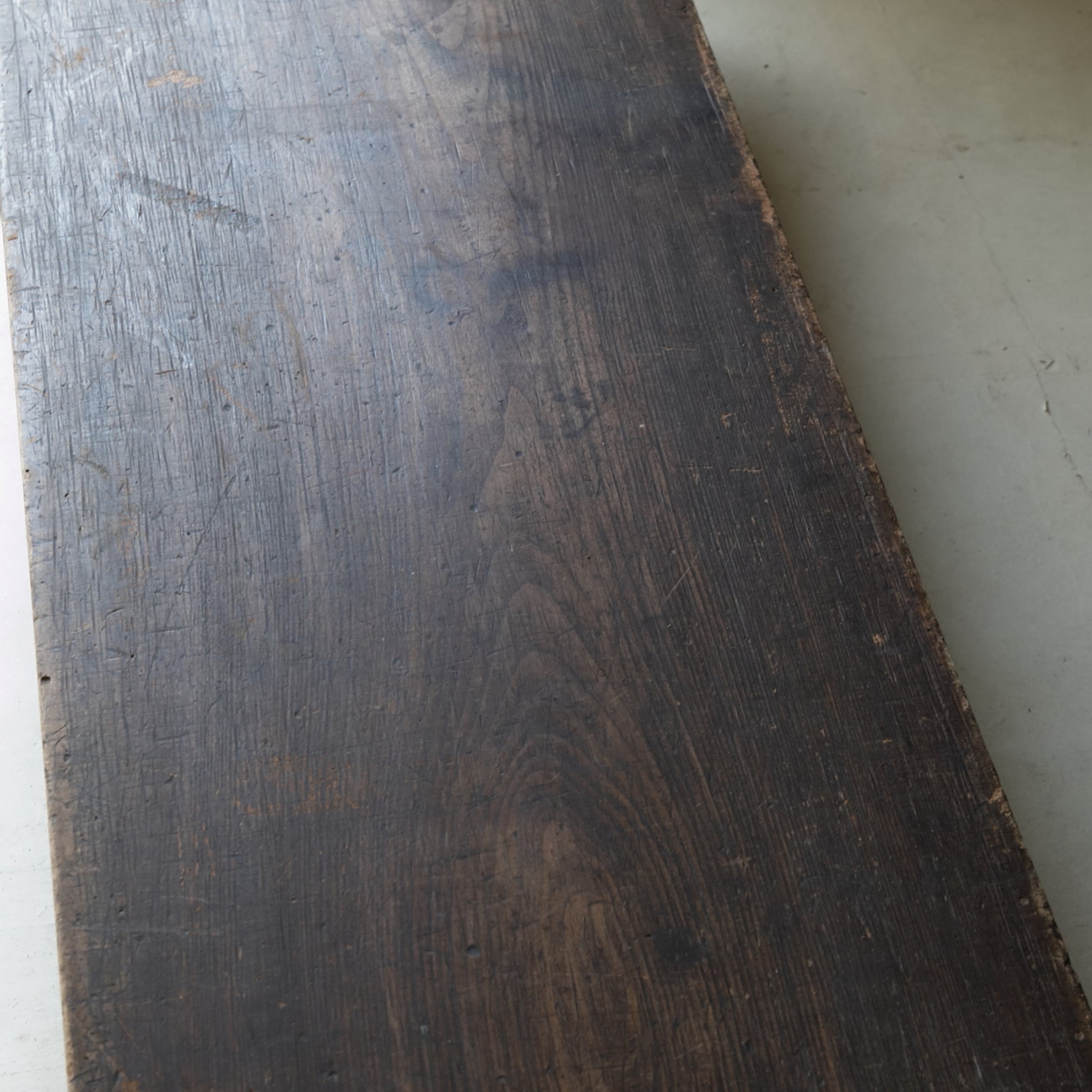 MESA DE CORTE, Edad Moderna Temprana(Siglos XVI–XIX)