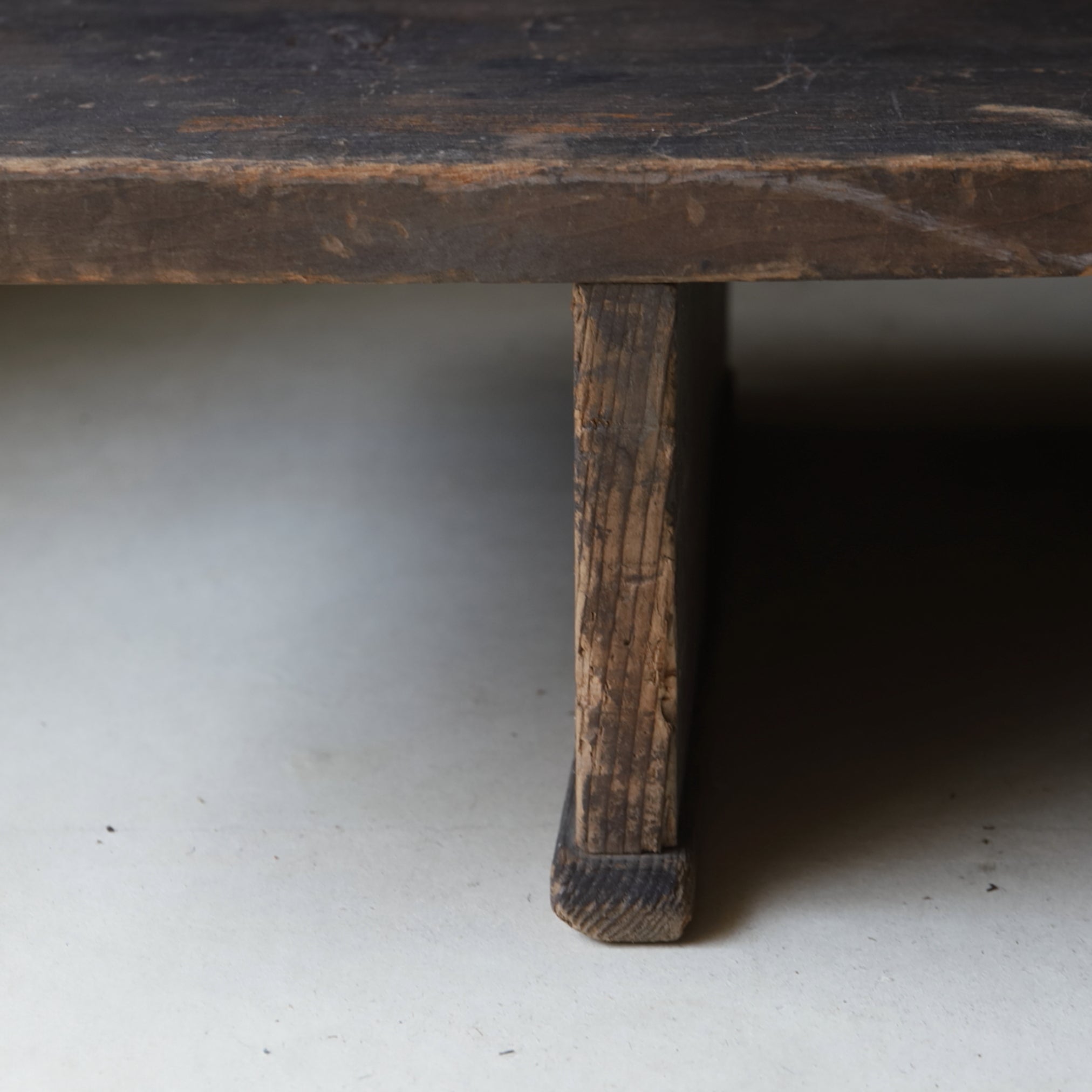 MESA DE CORTE, Edad Moderna Temprana(Siglos XVI–XIX)