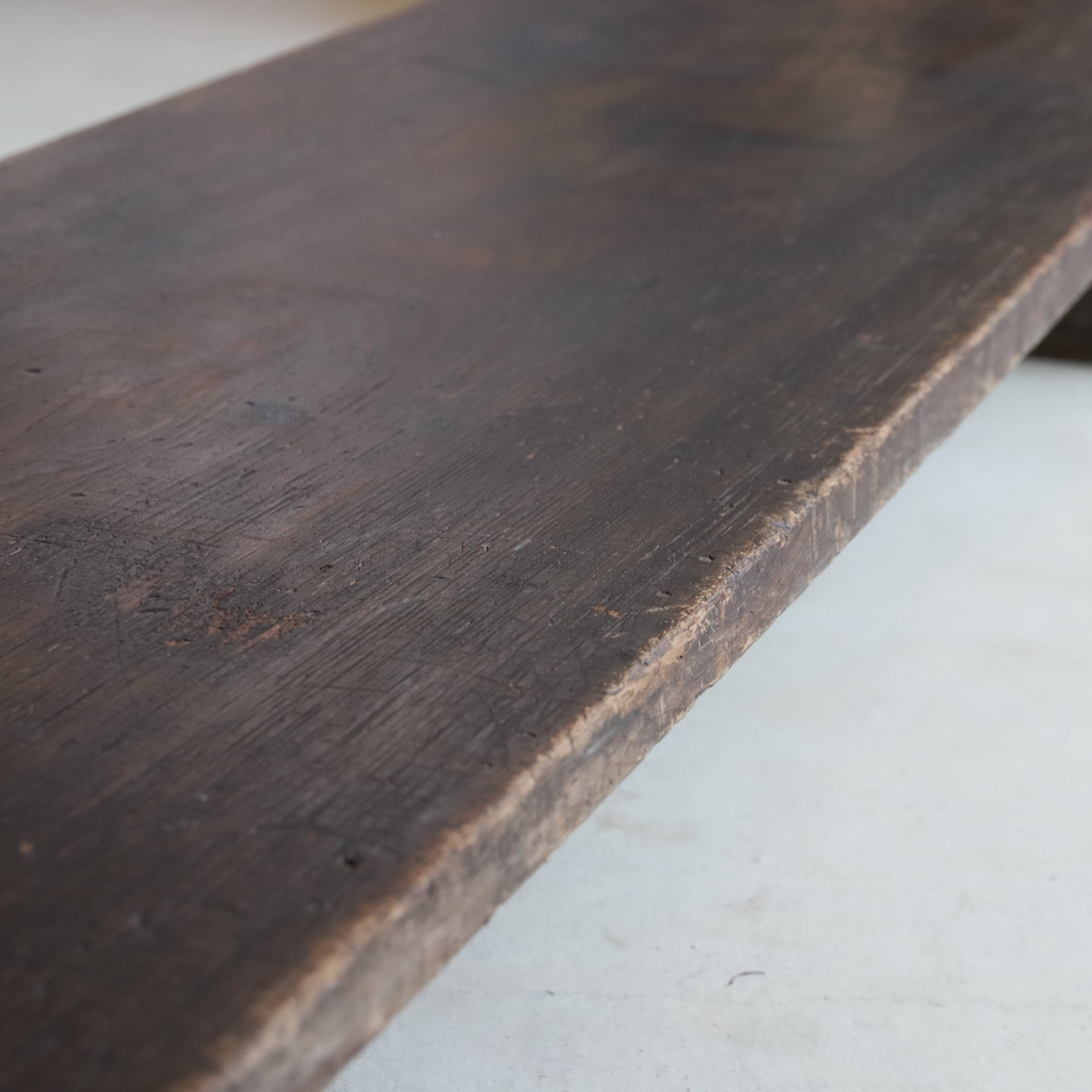 MESA DE CORTE, Edad Moderna Temprana(Siglos XVI–XIX)