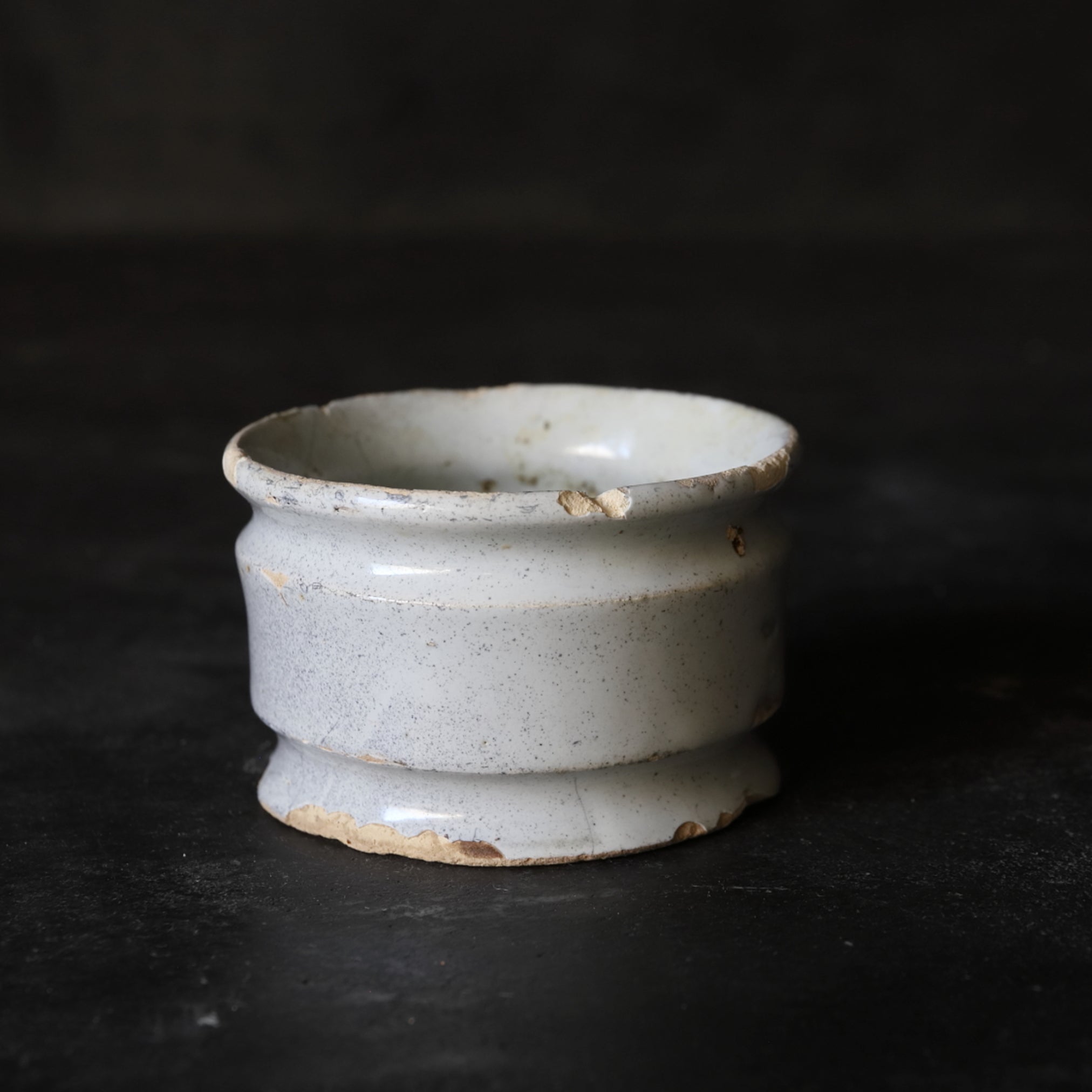 KLEINES GEFÄSS, Delfter Ware, weiß glasiert, 3, Niederländische Antiquität, Frühe Neuzeit(16.–19. Jahrhundert)