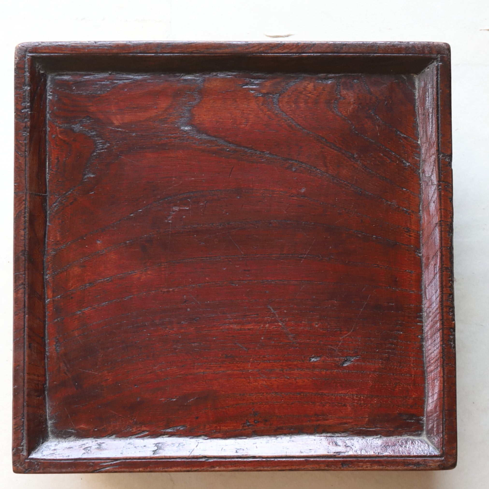 SOPORTE PARA OFRENDAS DE MADERA, a1, Dinastía Joseon(1392–1897 d. C.)
