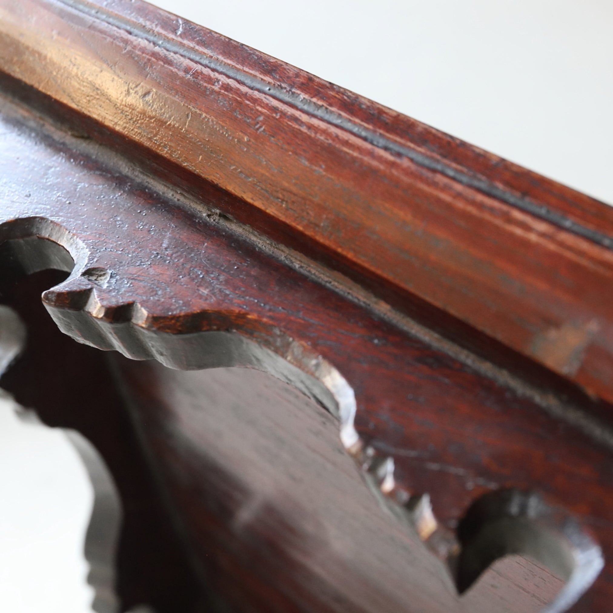 SOPORTE PARA OFRENDAS DE MADERA, a1, Dinastía Joseon(1392–1897 d. C.)