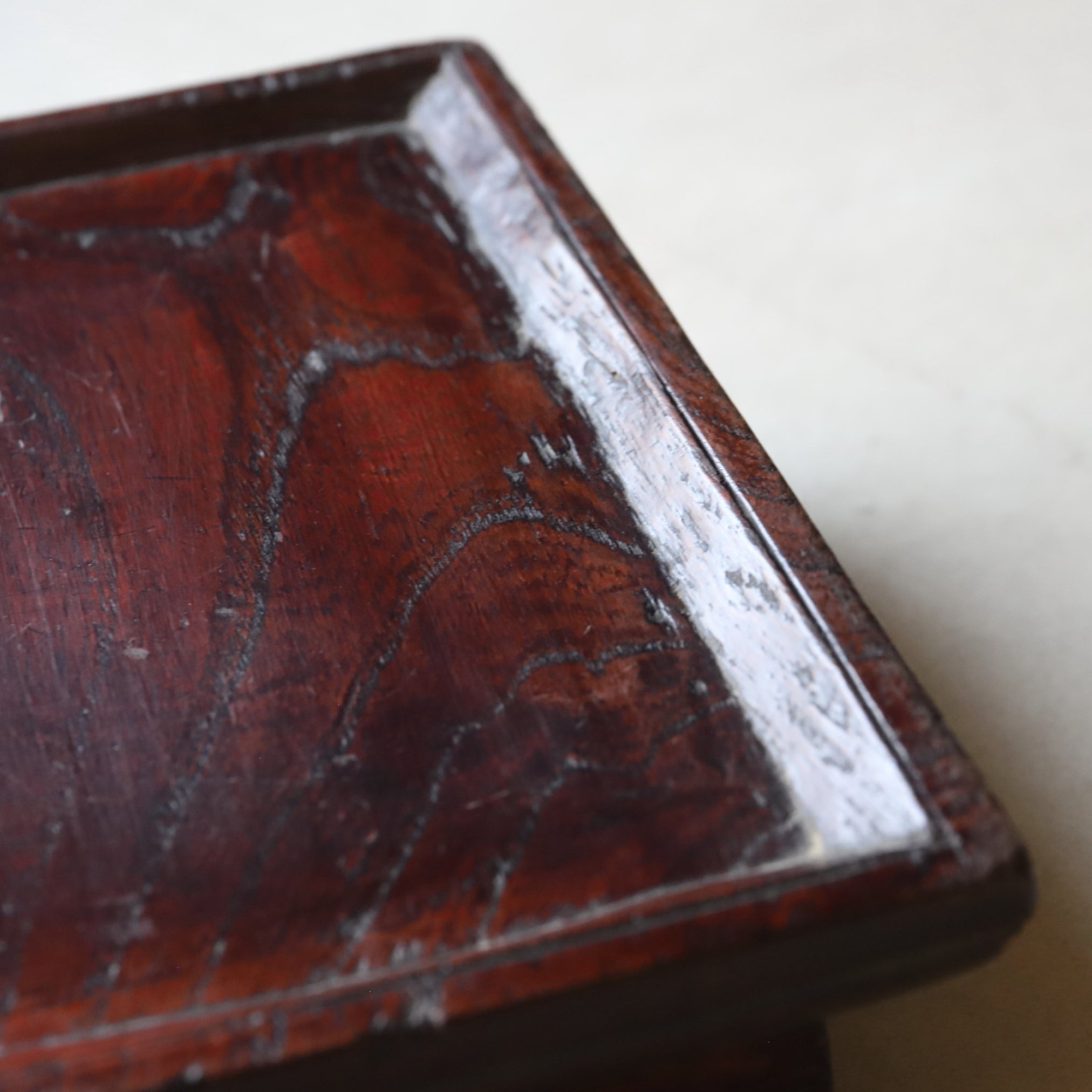 SOPORTE PARA OFRENDAS DE MADERA, a1, Dinastía Joseon(1392–1897 d. C.)