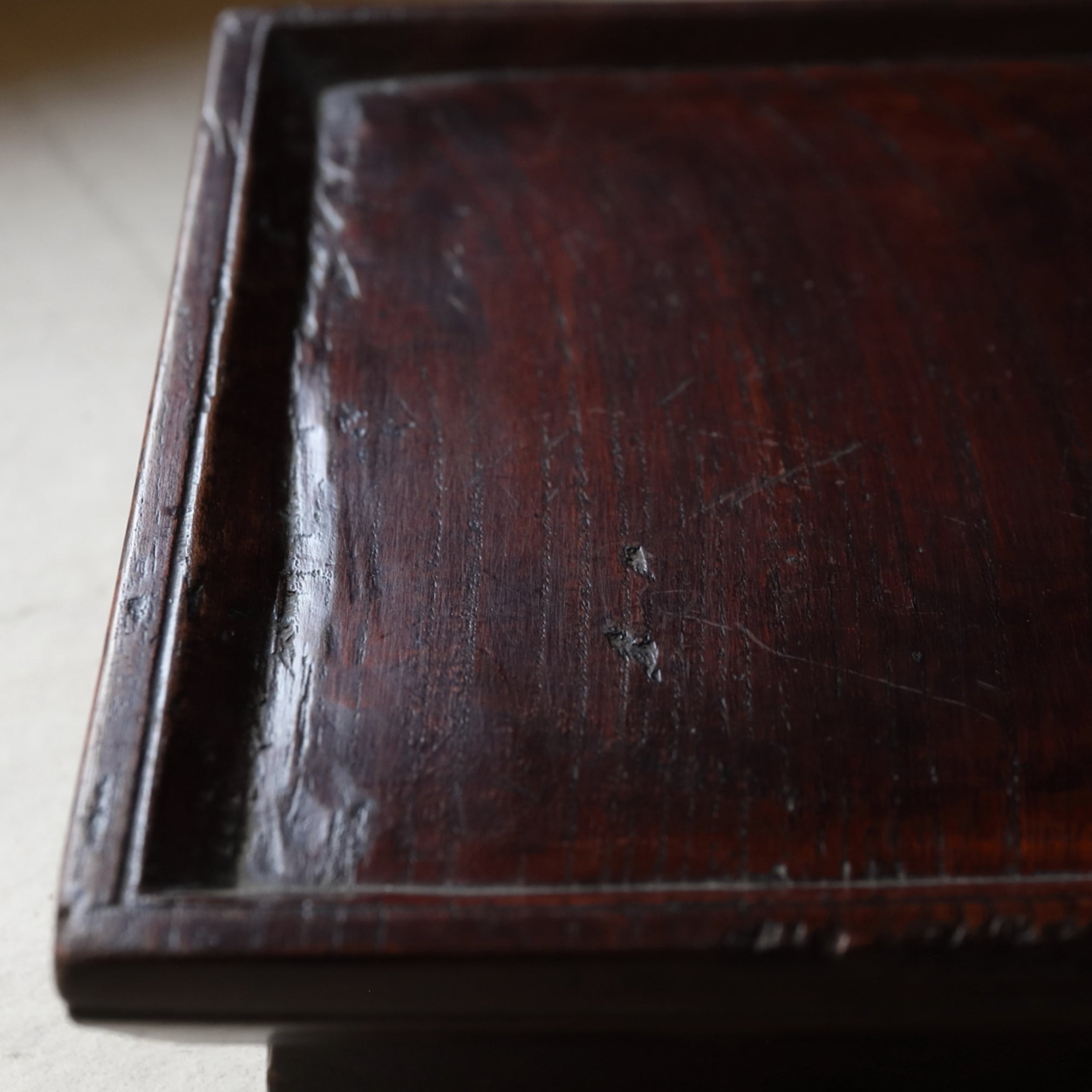 SOPORTE PARA OFRENDAS DE MADERA, a1, Dinastía Joseon(1392–1897 d. C.)
