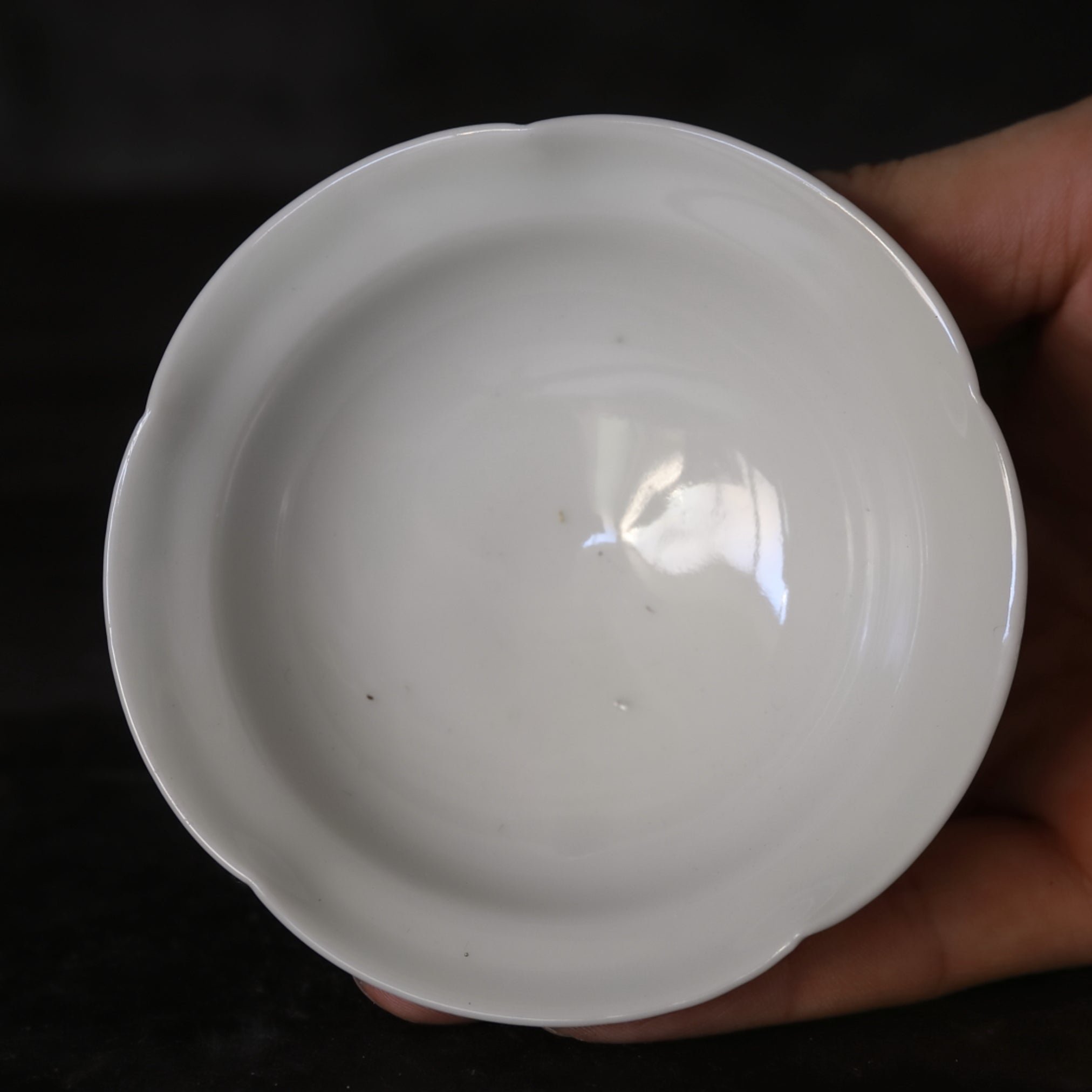 BOL / PLAT À DOUCEURS, Porcelaine blanche rebord fleuri, ensemble de 5