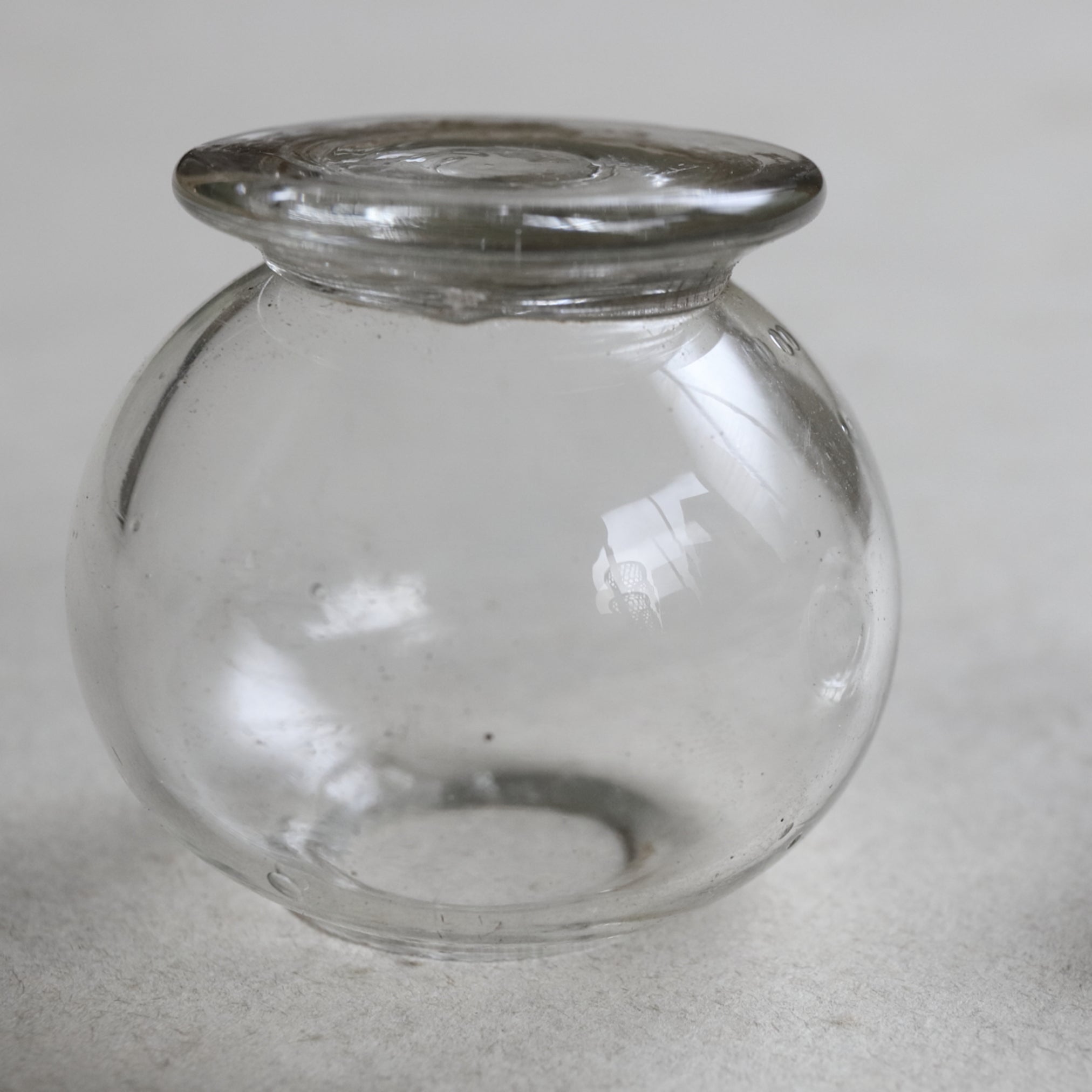 GLASS LIDDED VESSEL / TEA CADDY, Mitate(tea caddy)