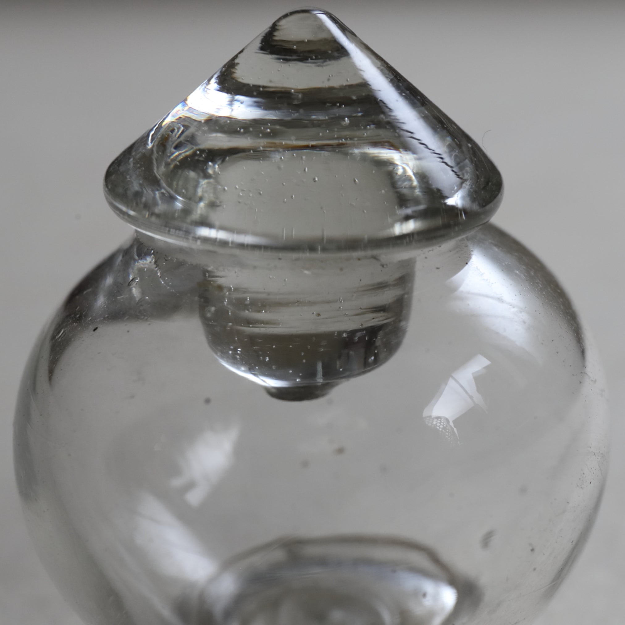 GLASS LIDDED VESSEL / TEA CADDY, Mitate(tea caddy)