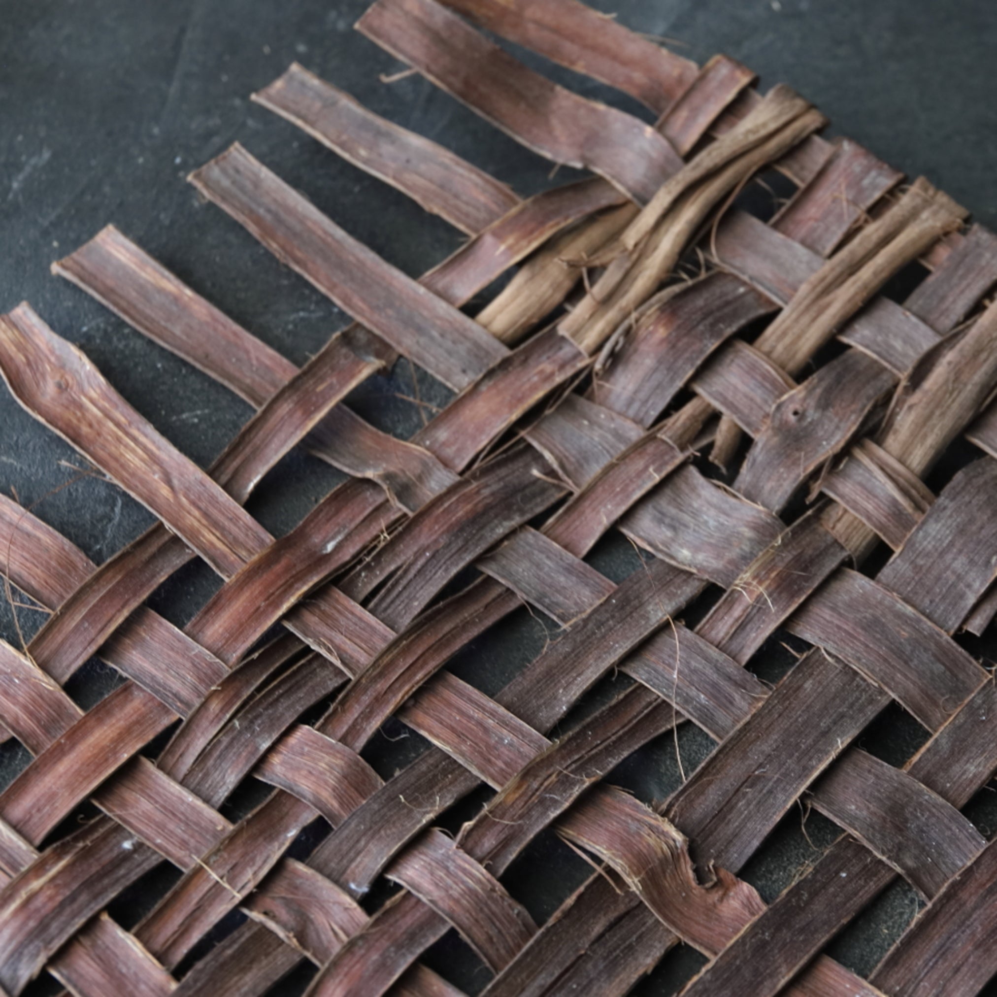 OLD WILD GRAPE WOVEN OBJECT / WALL HANGING