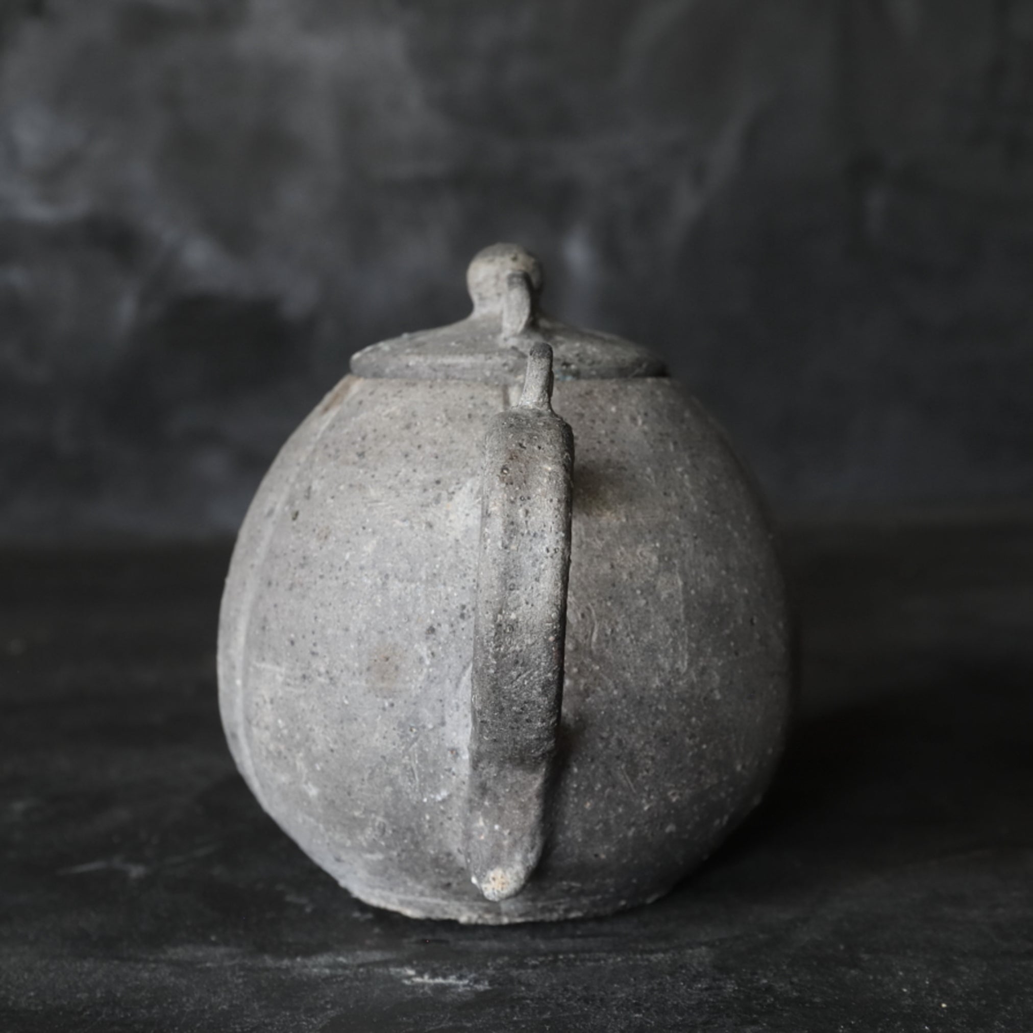 新羅土器 瓜形水注 発掘品(668–900 CE)