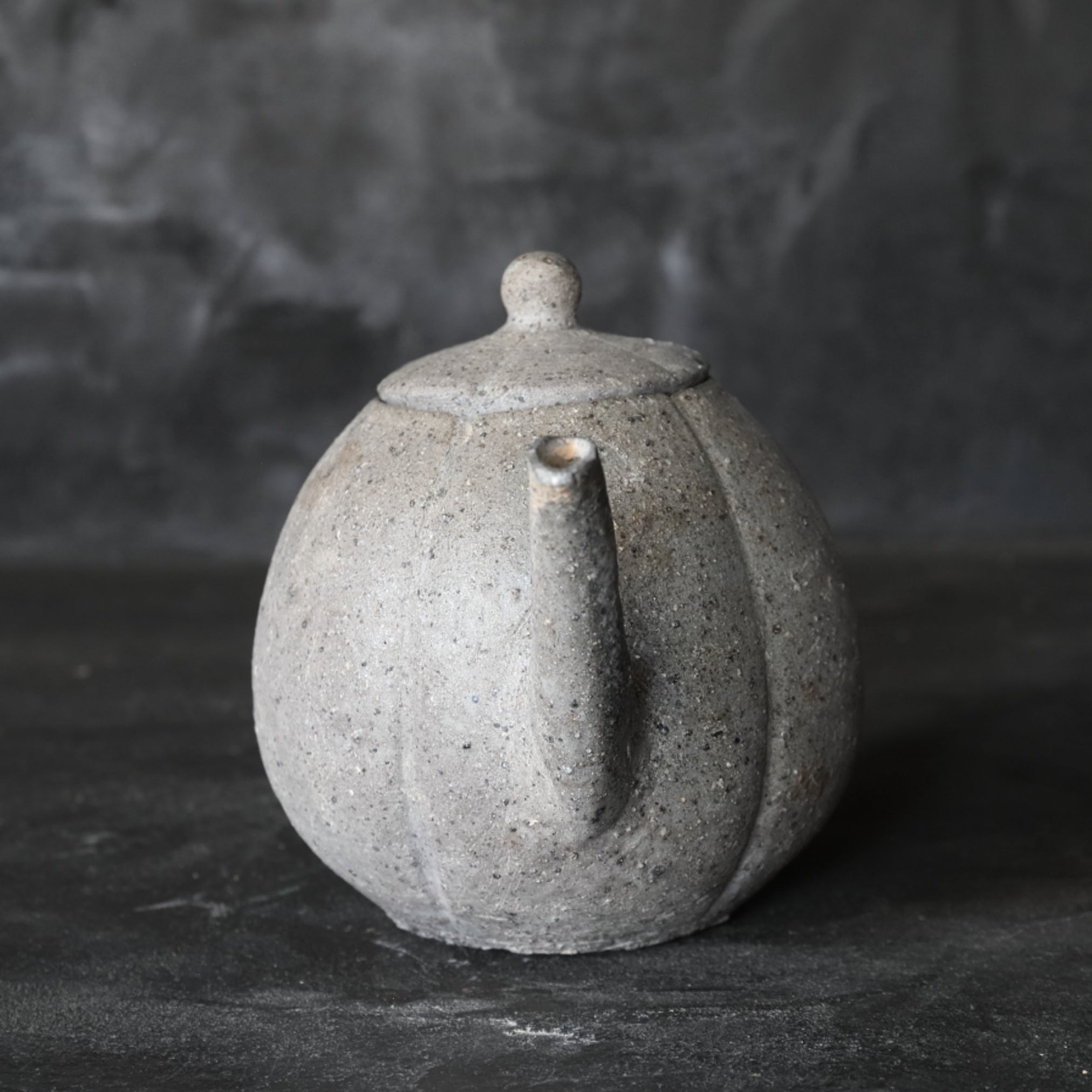 新羅土器 瓜形水注 発掘品(668–900 CE)
