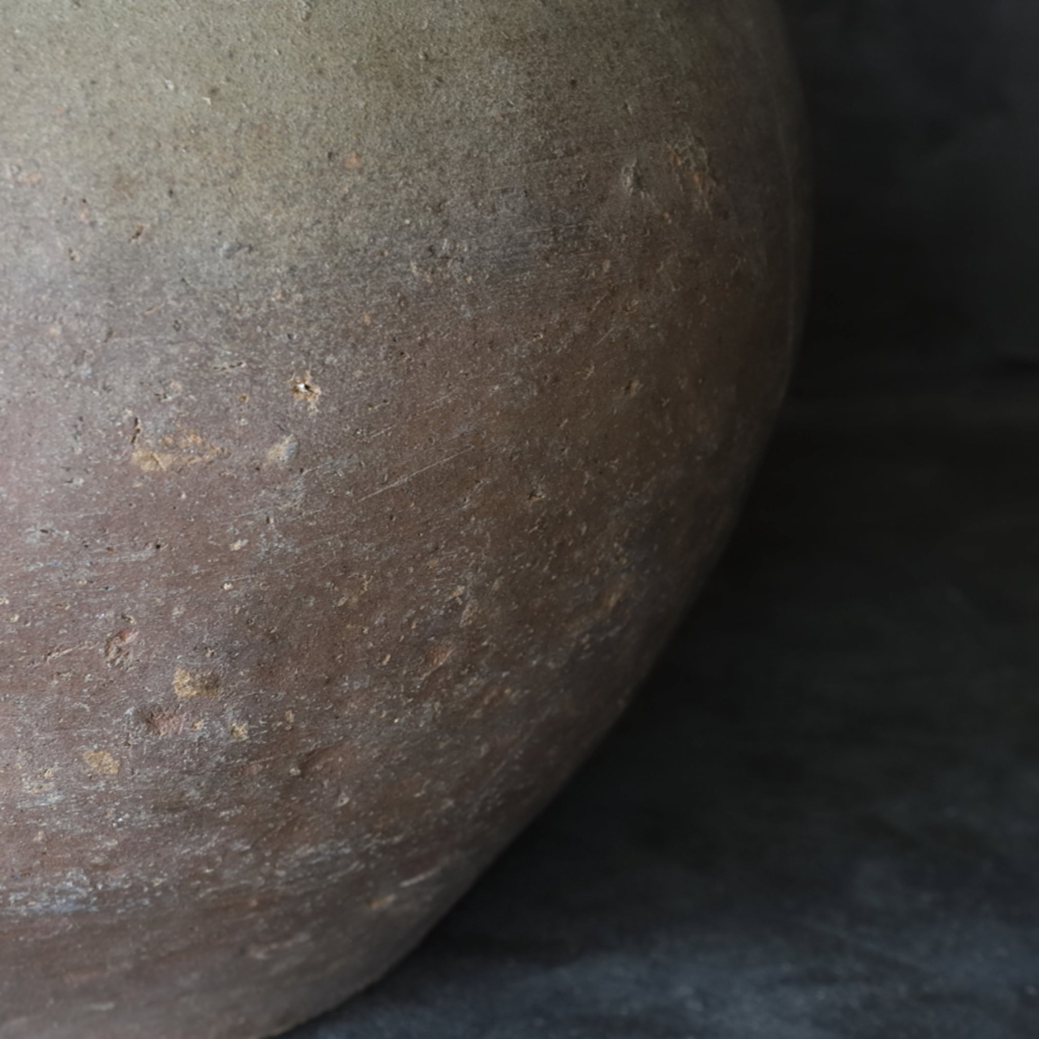 LARGE WIDE-MOUTHED JAR, Ko-Tokoname, Edo Period(1603–1867CE)