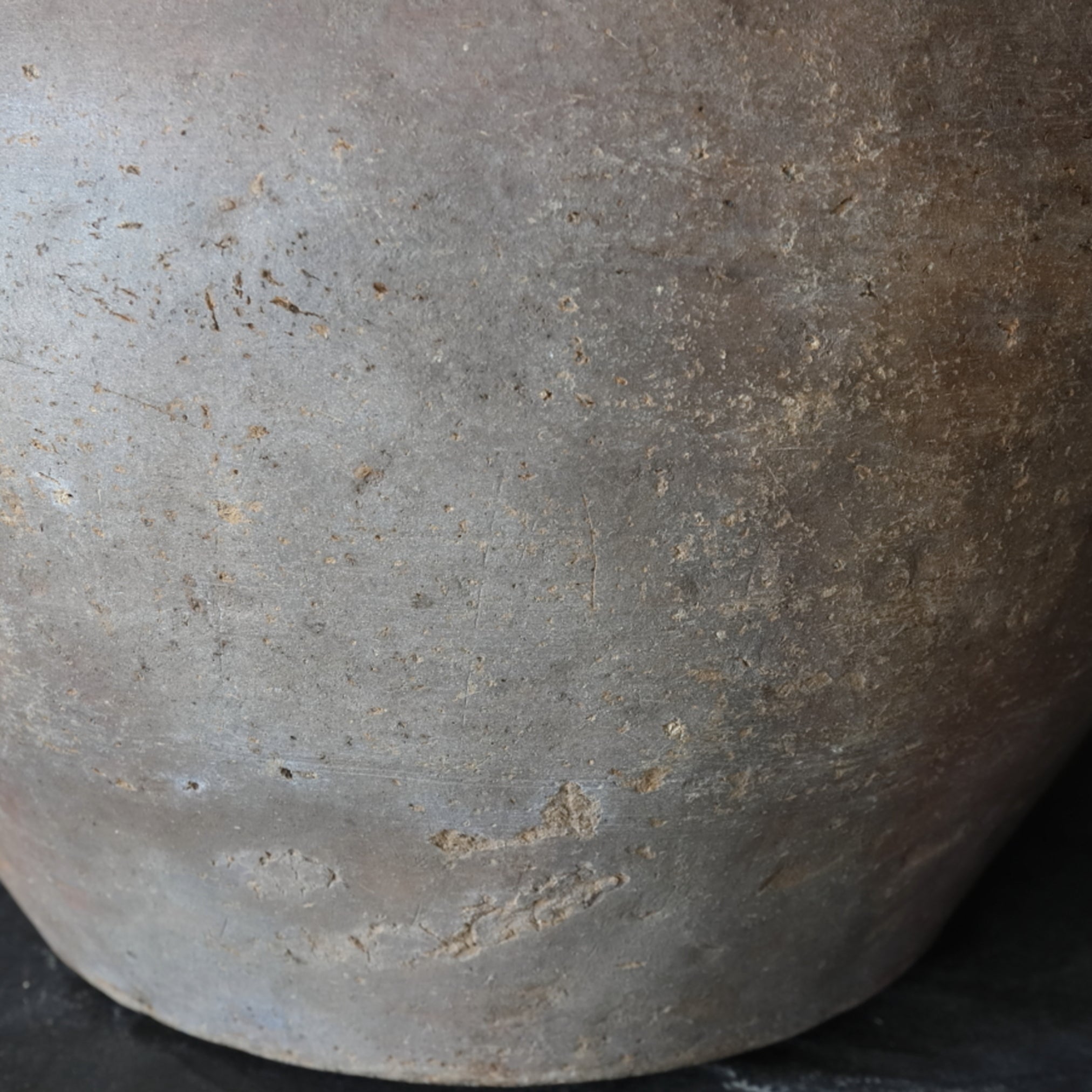 LARGE WIDE-MOUTHED JAR, Ko-Tokoname, Edo Period(1603–1867CE)