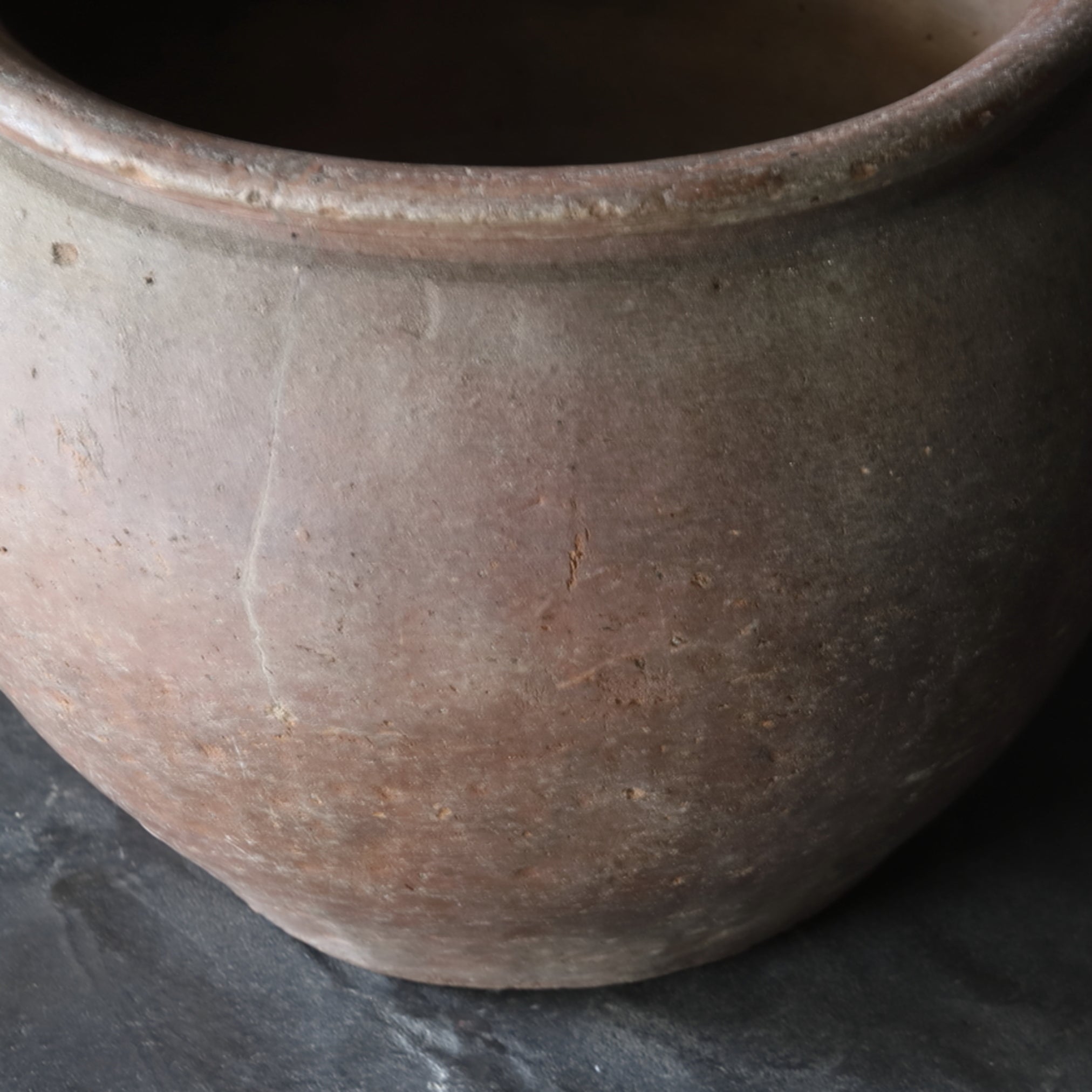 LARGE WIDE-MOUTHED JAR, Ko-Tokoname, Edo Period(1603–1867CE)