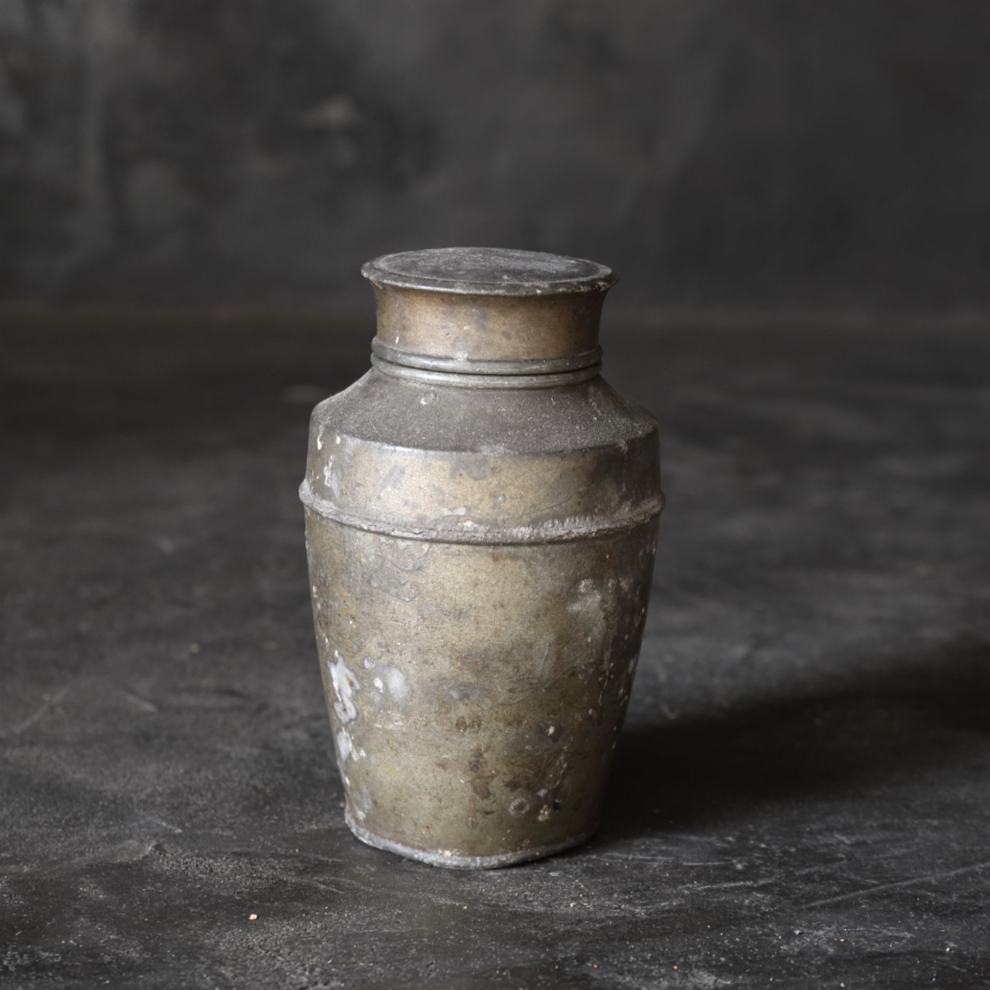 古锡茶叶罐(清朝, 公元1616年–1911年)