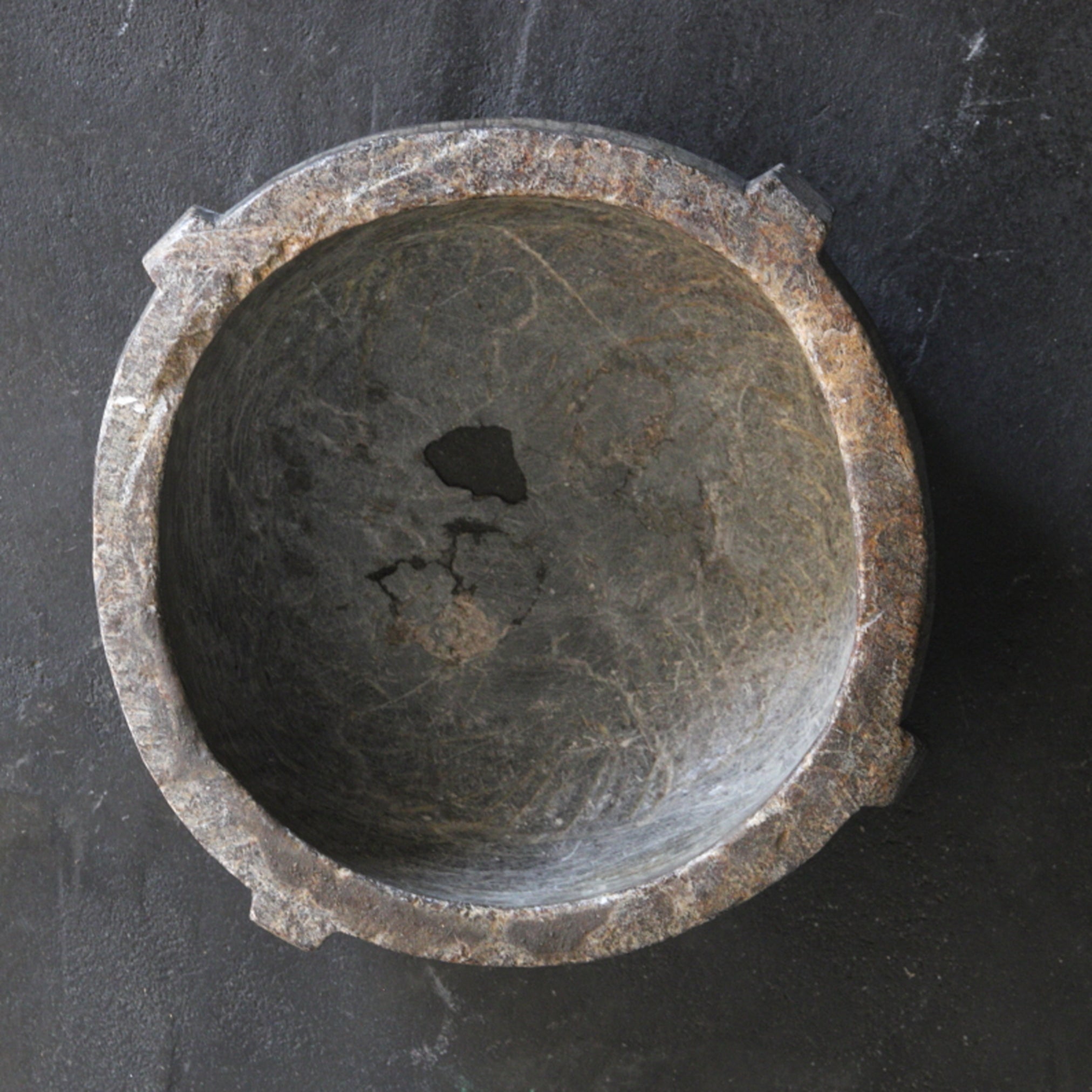 PENTOLA DI PIETRA IN STEATITE, Periodo Heian(794–1185 d.C.)