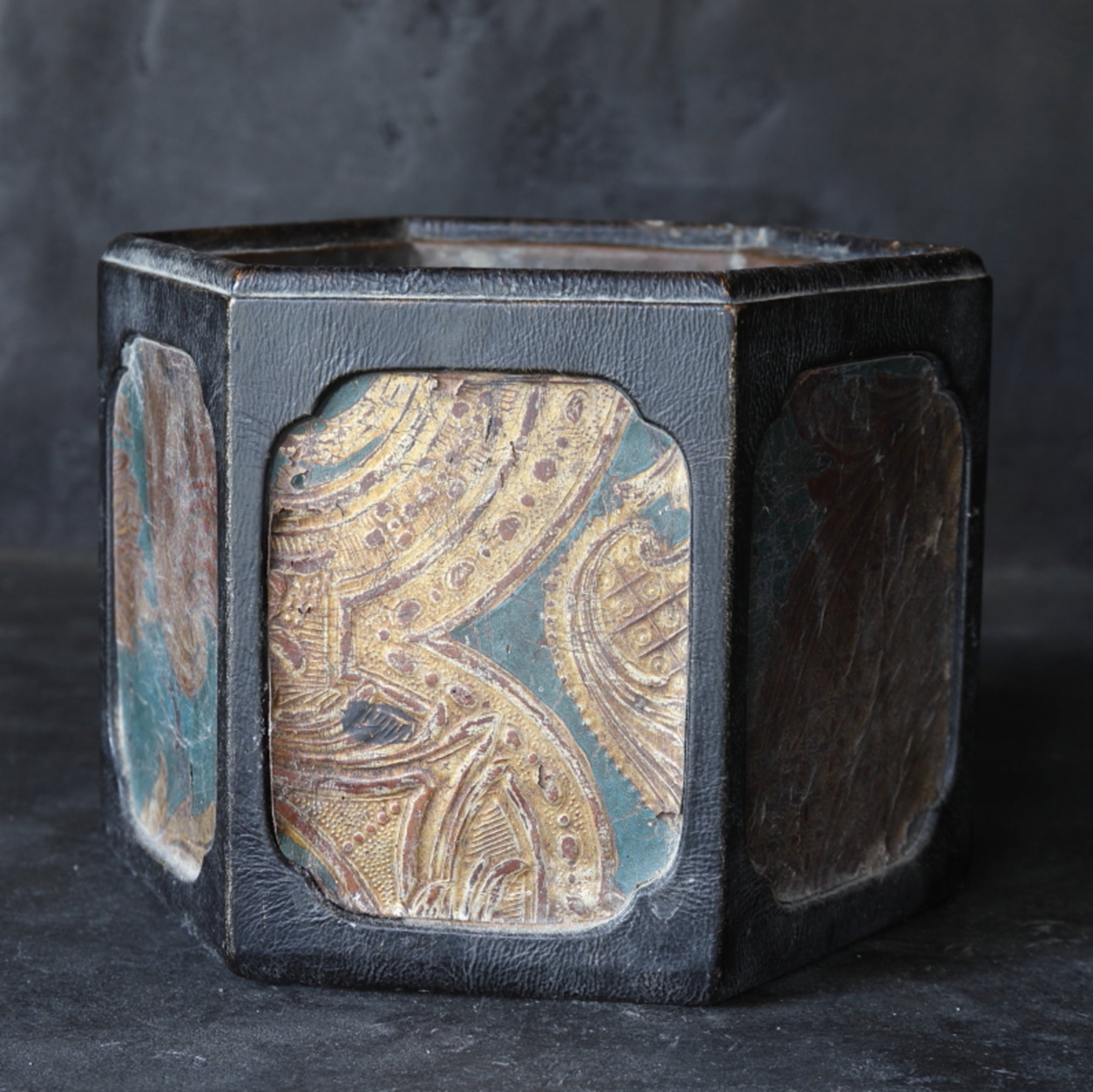 HEXAGONAL KINKARAKAWA CHARCOAL BRAZIER