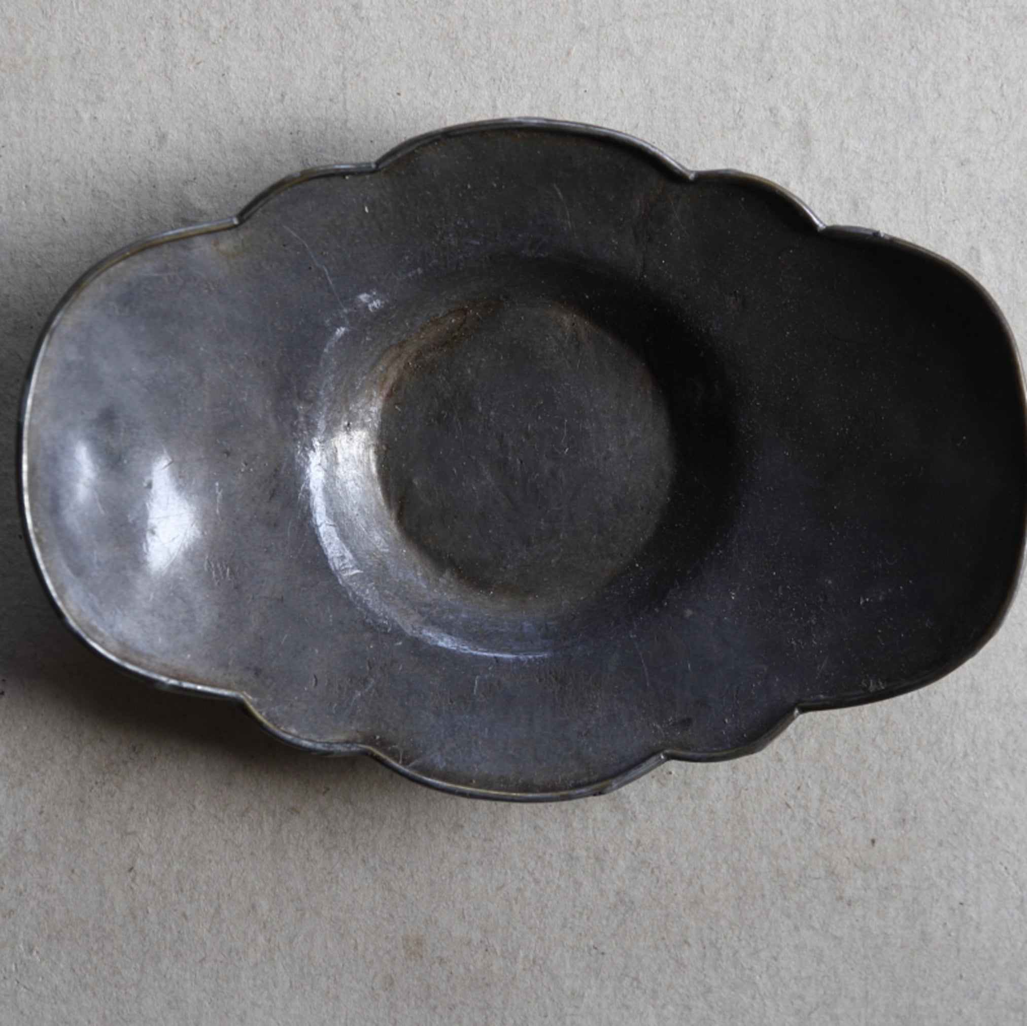 PLATILLO DE MELÓN DE ESTAÑO VIEJO, juego de 5, Dinastía Qing(1616–1911 d. C.)
