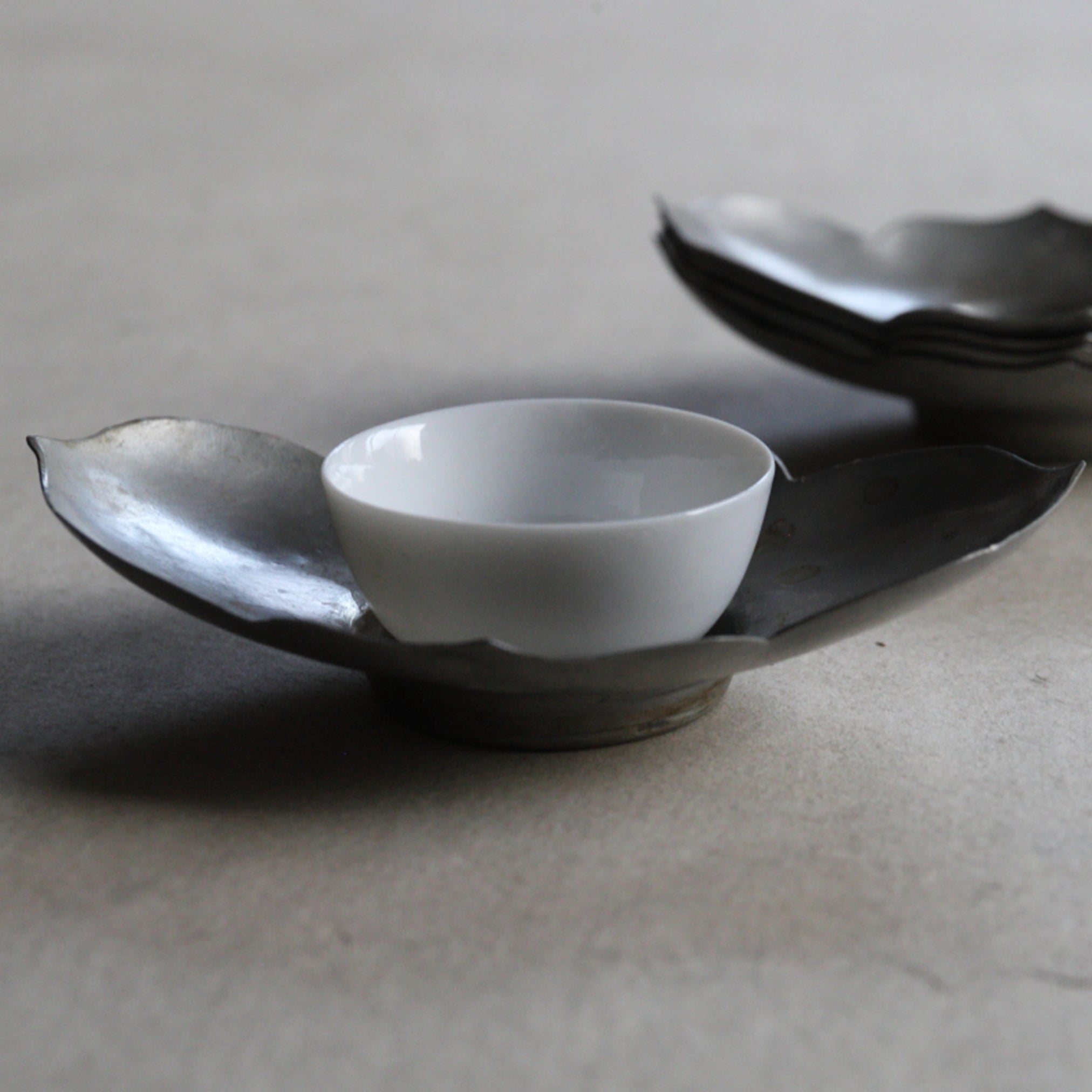 OLD LOBED-FLOWER-SHAPED TIN TEA SAUCER, Set of 5, Qing Dynasty(1616–1911CE)