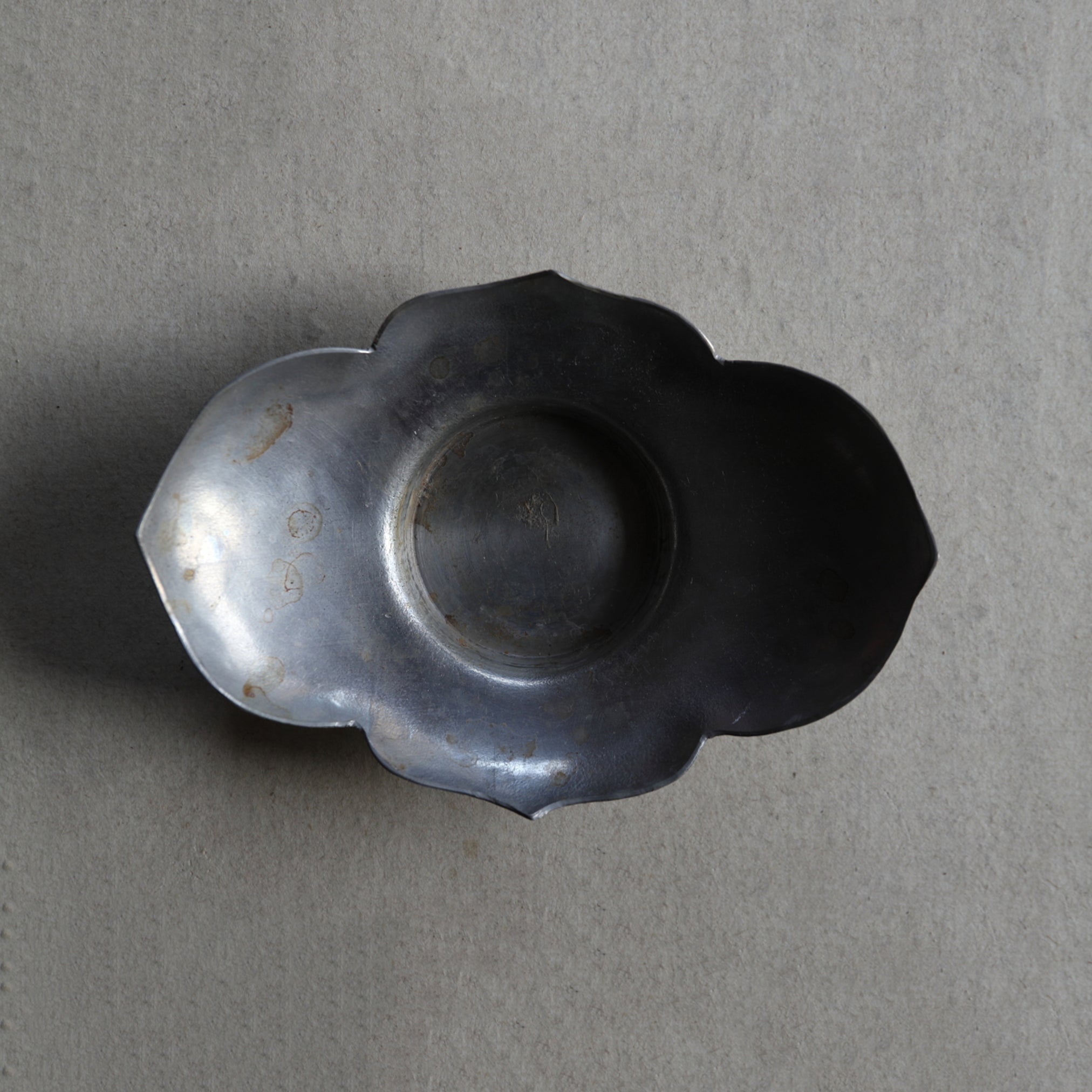 OLD LOBED-FLOWER-SHAPED TIN TEA SAUCER, Set of 5, Qing Dynasty(1616–1911CE)
