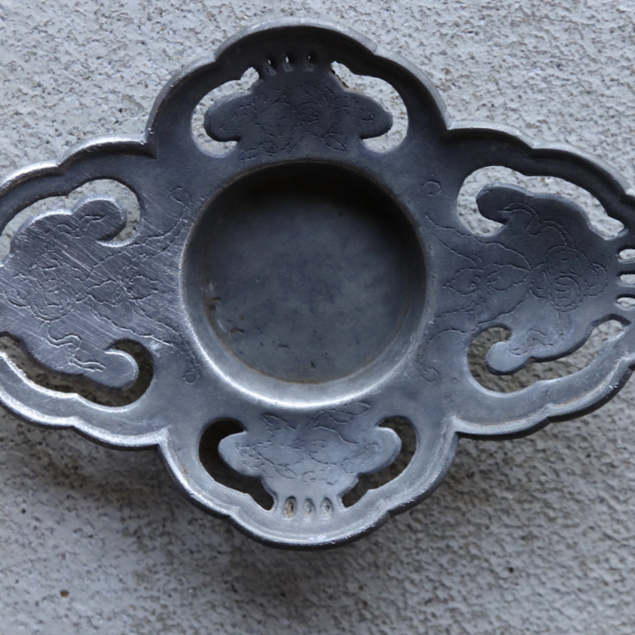 清代 古錫透かし霊芝蝙蝠文茶托 5客揃(1616–1911 CE)