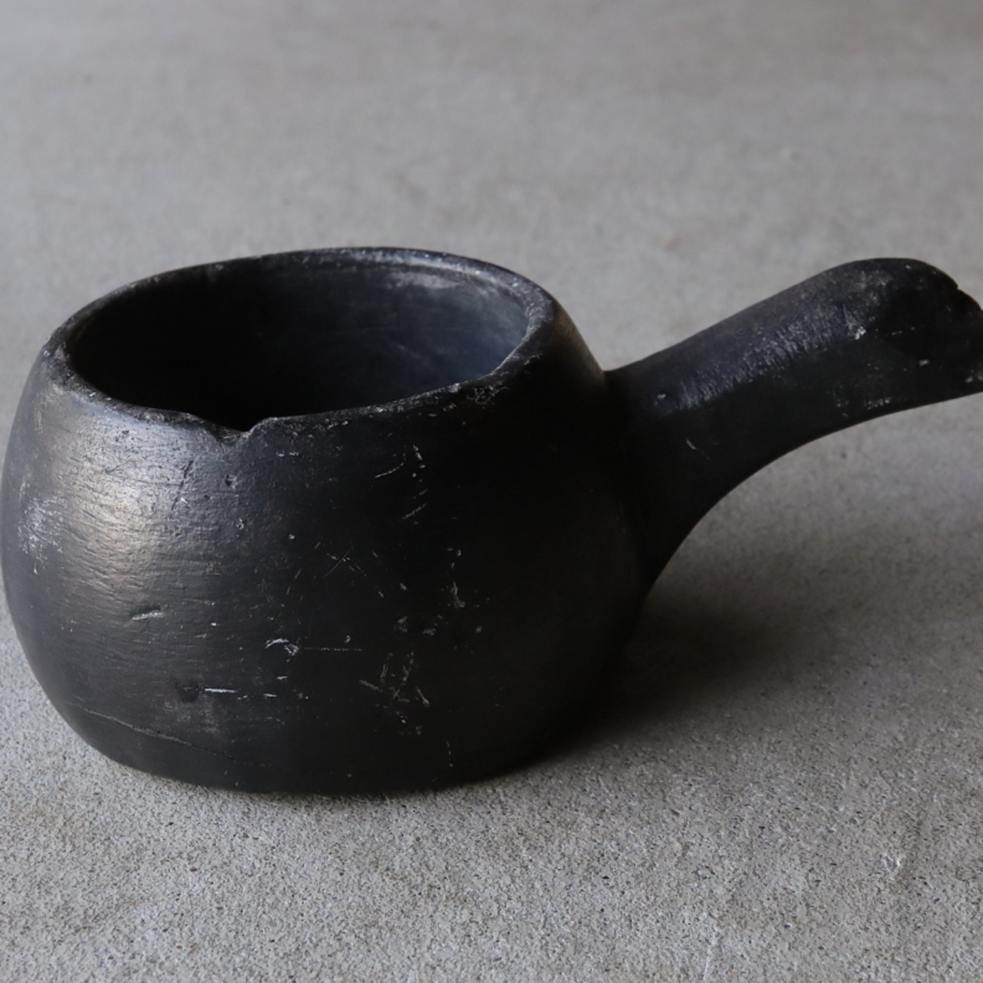 손잡이 달림 활석제 냄비 화병(조선 시대, 서기 1392년–1897년)