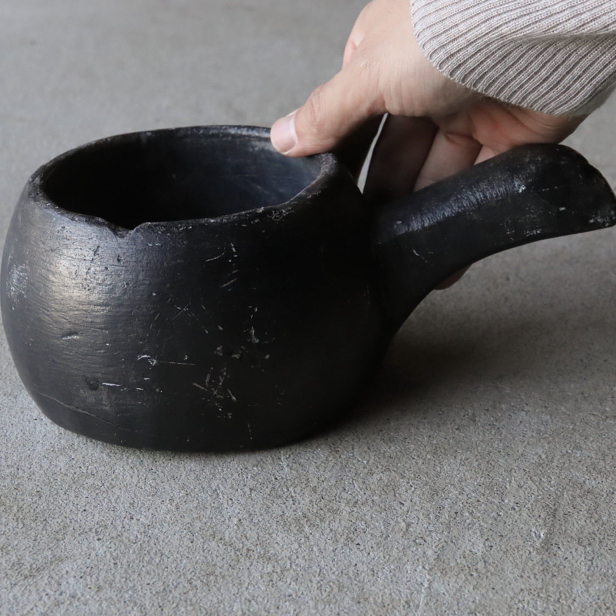 손잡이 달림 활석제 냄비 화병(조선 시대, 서기 1392년–1897년)