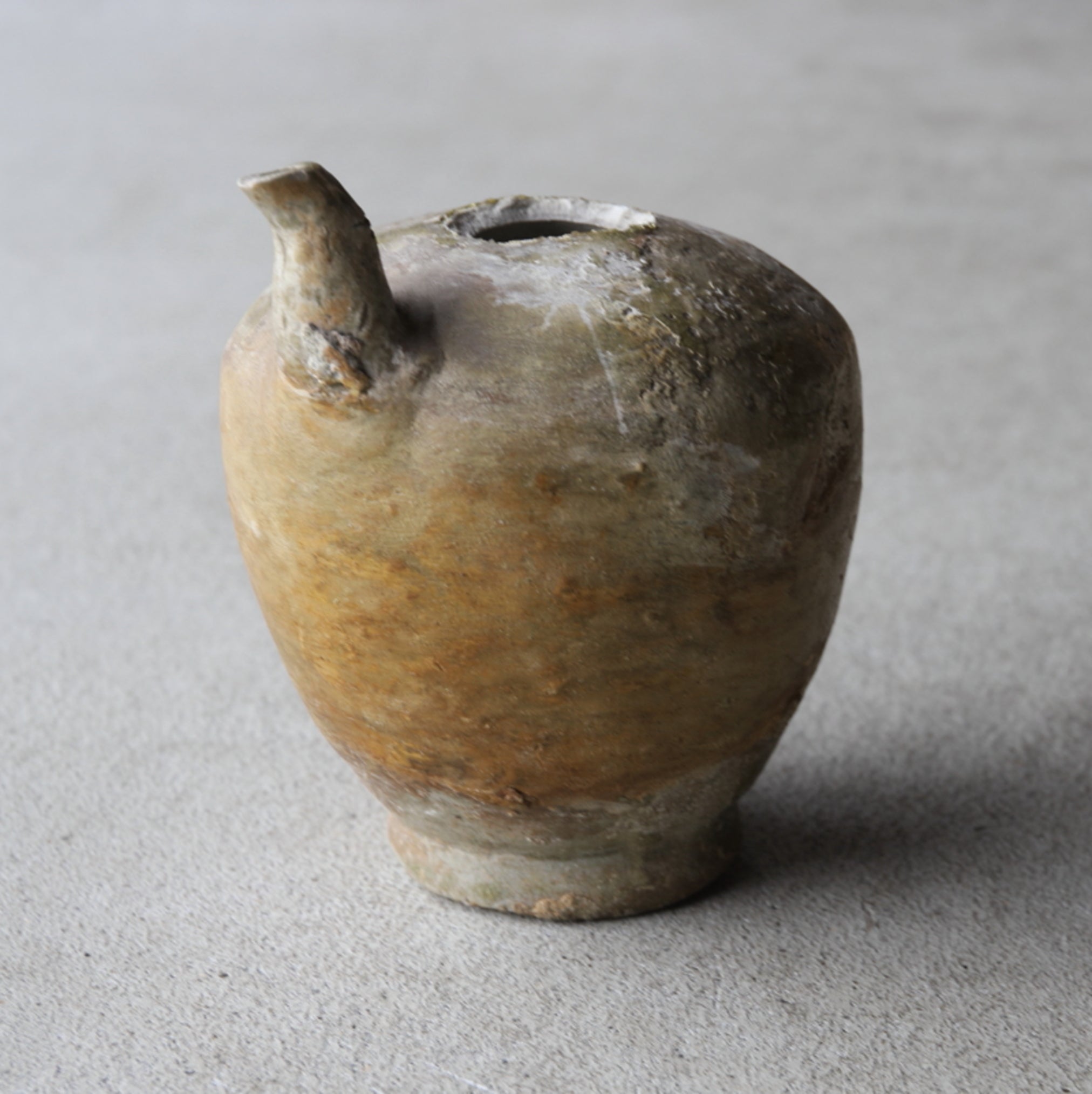 鎌倉時代 古瀬戸 水注残欠(1185–1333 CE)