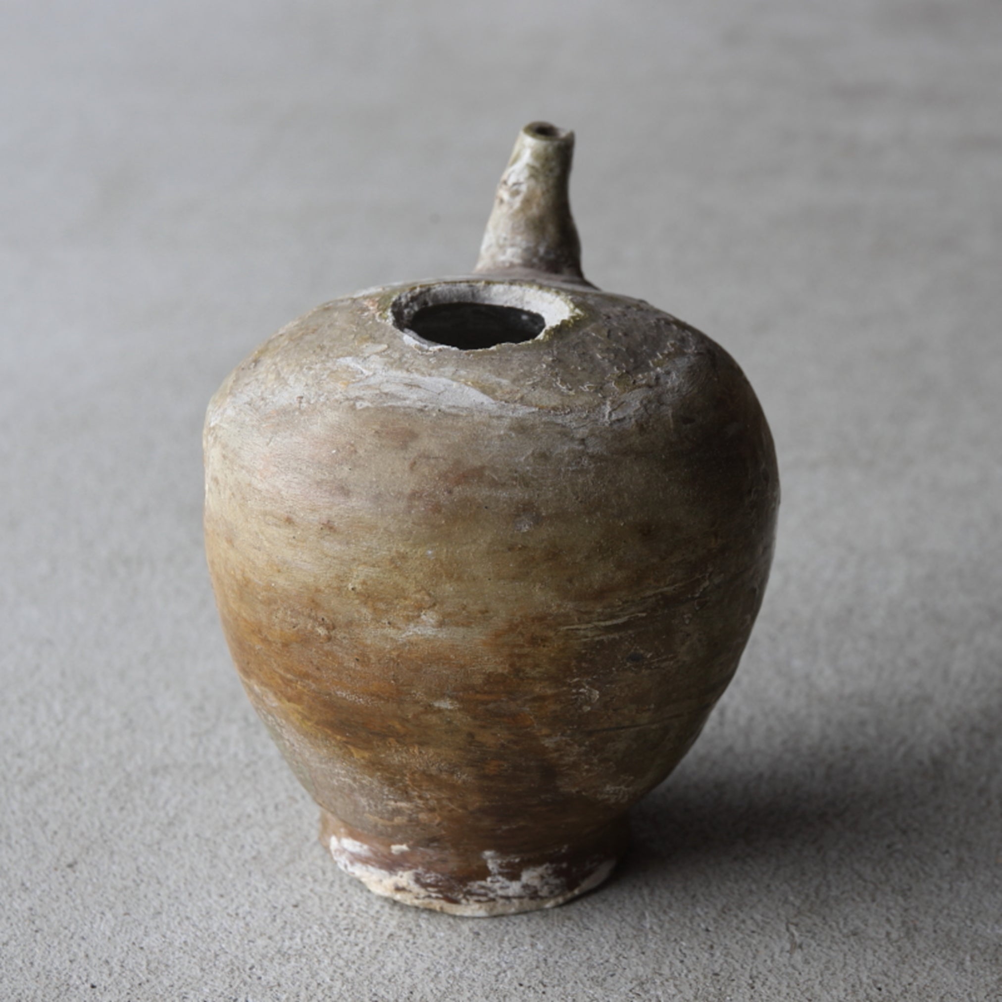 鎌倉時代 古瀬戸 水注残欠(1185–1333 CE)