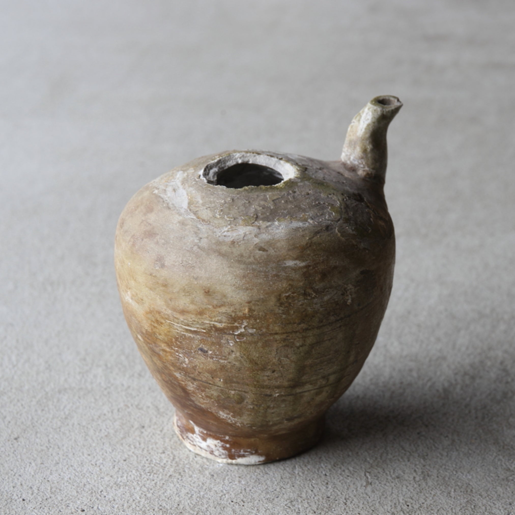 鎌倉時代 古瀬戸 水注残欠(1185–1333 CE)